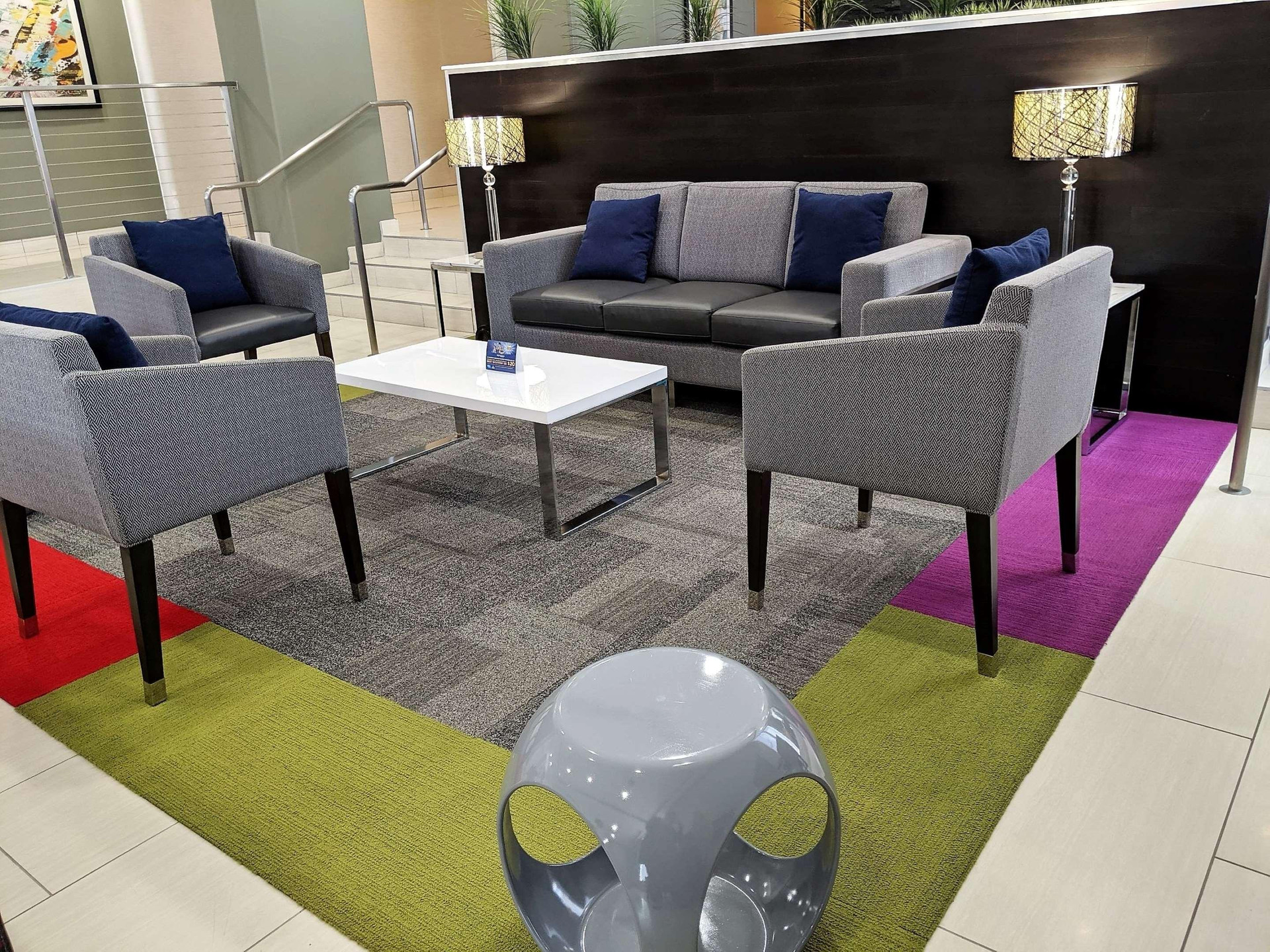 Vista Lobby Best Western Plus Commerce Hotel