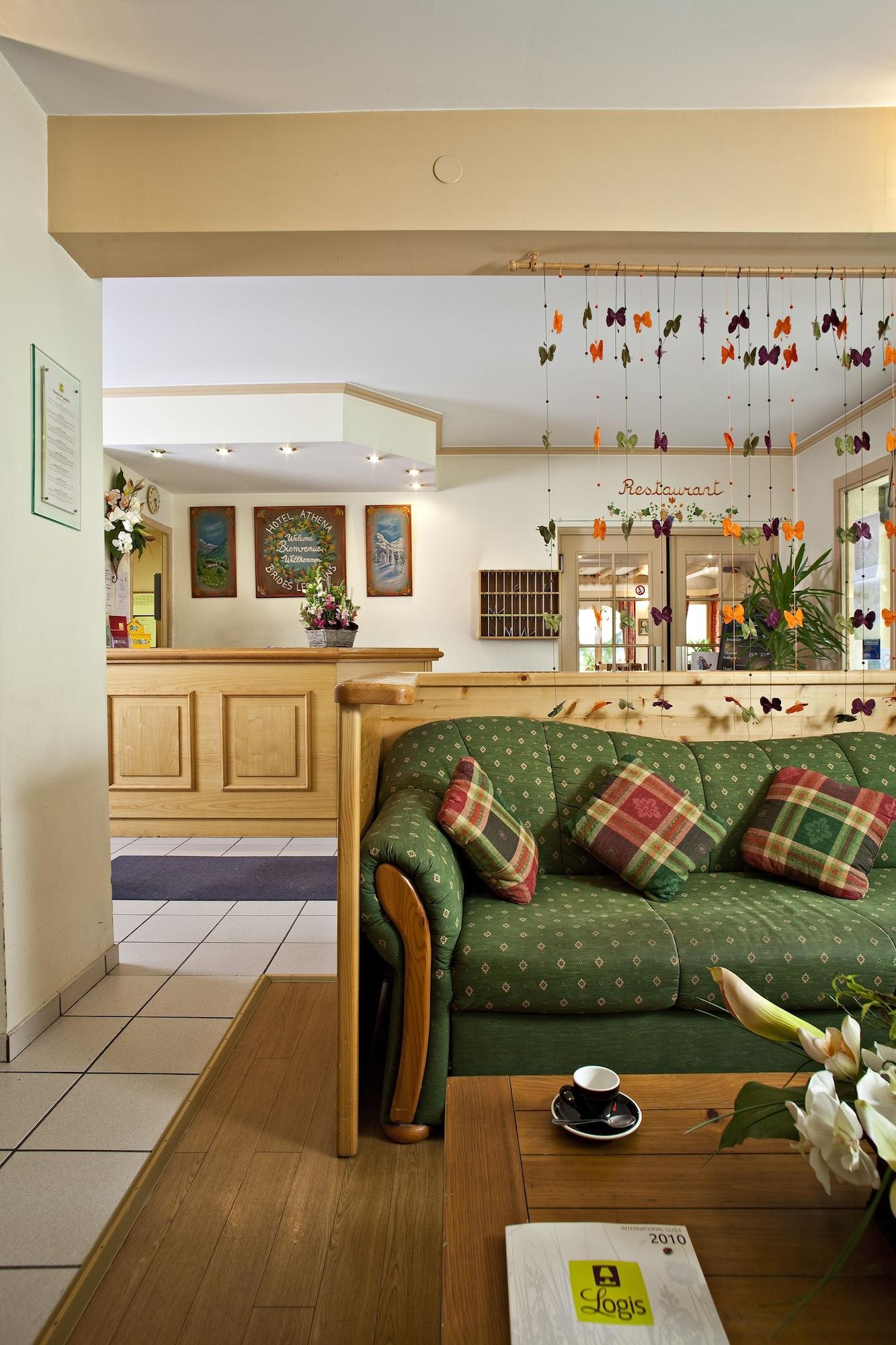 Vista Lobby Hotel Athena