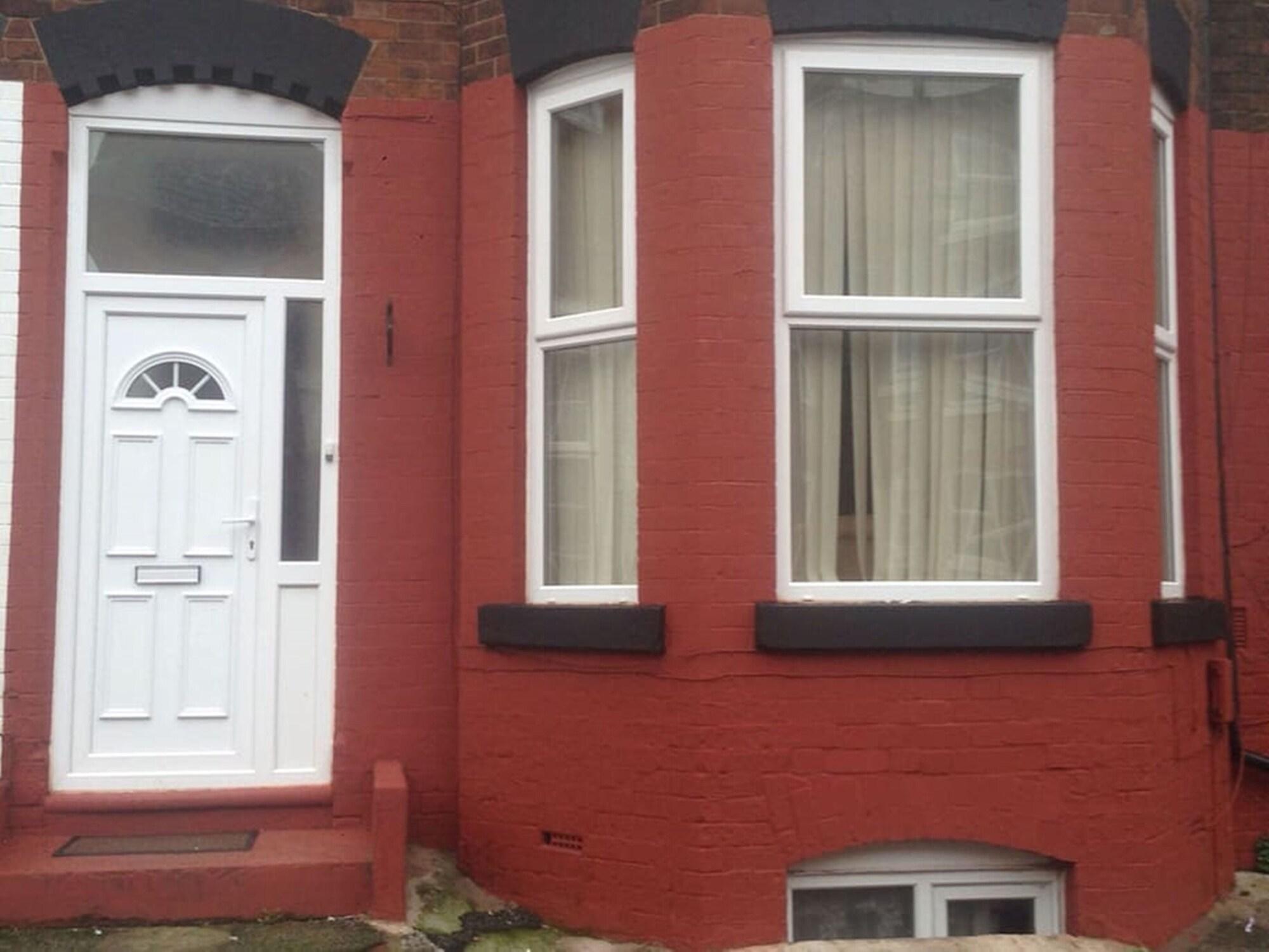 Vista Exterior Short Term Shared R&R In Chorlton