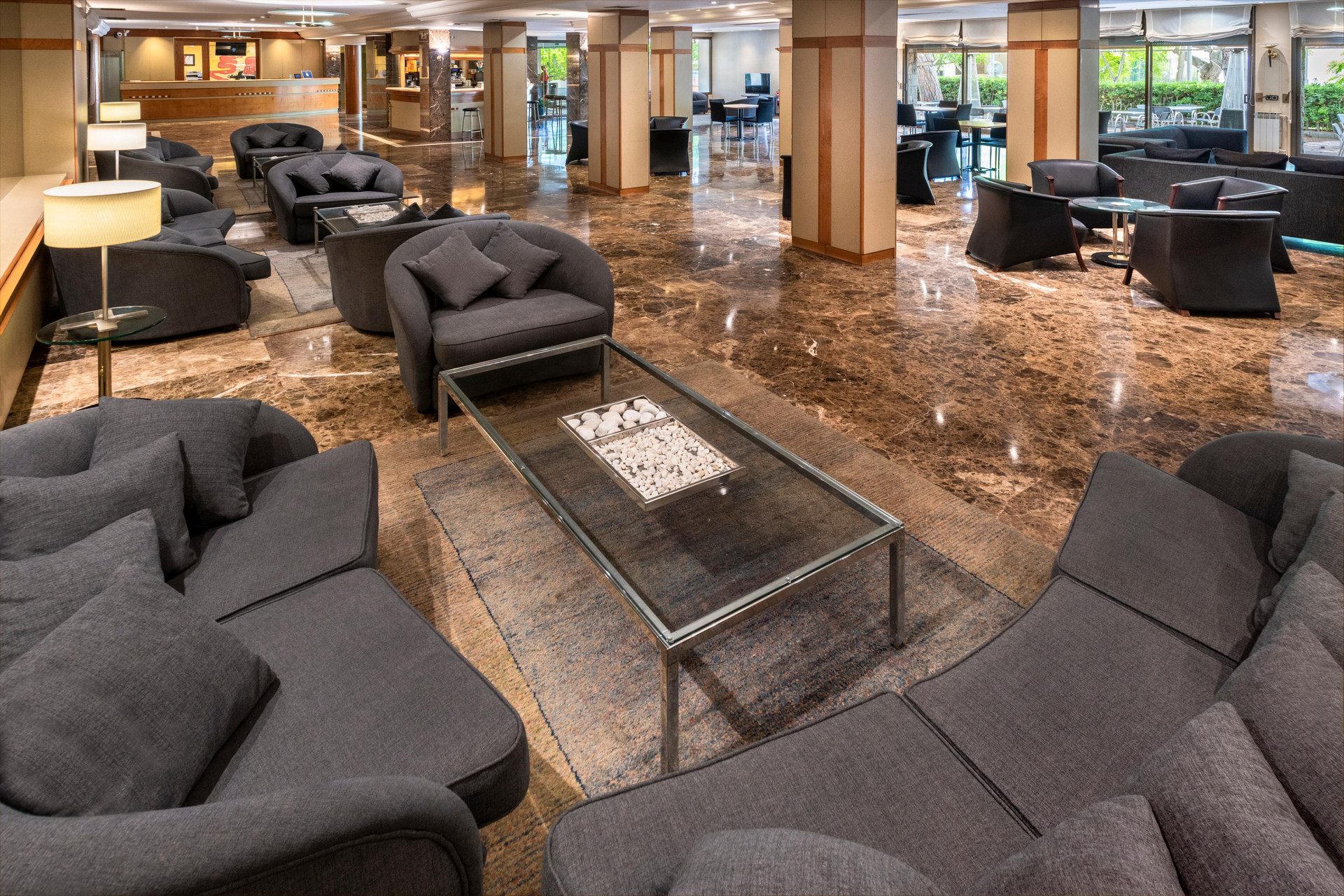 Vista Lobby Hotel Ciudad de Castelldefels