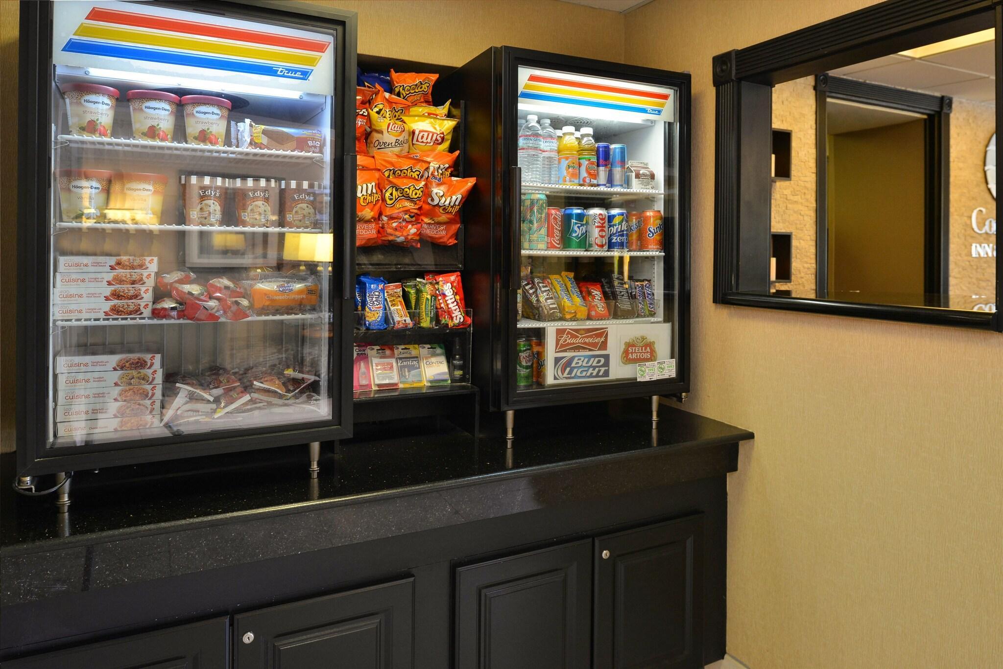 Bar/Salón Comfort Inn & Suites Alexandria West