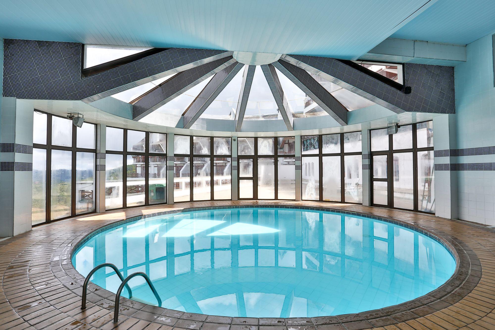 Vista Piscina Home Green Home