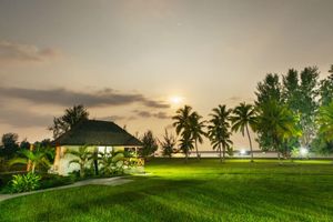 Alojamiento - Beachfront Resort