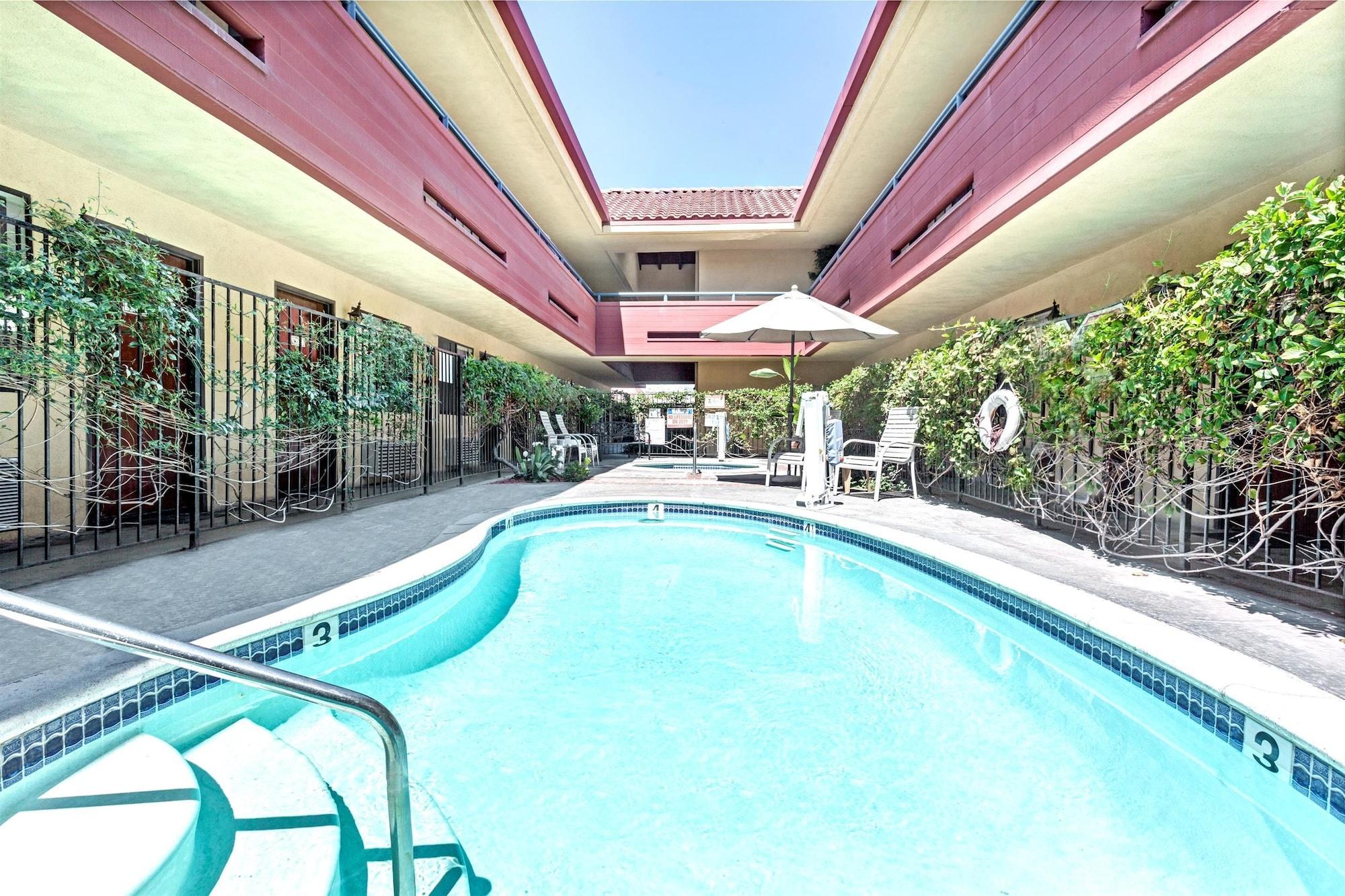 Instalaciones Recreativas Vantage Point Inn Woodland Hills