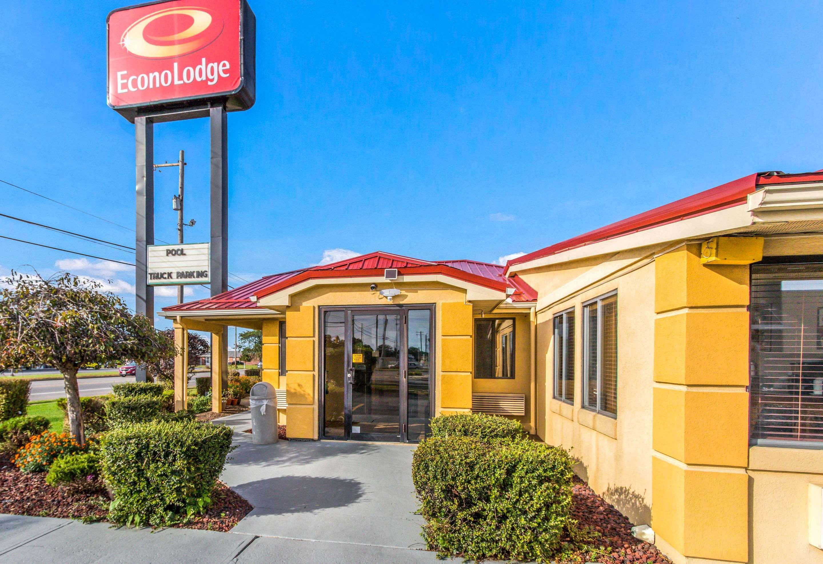 Varios Econo Lodge Norwalk