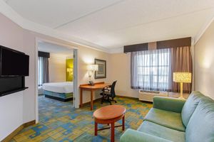undefined - La Quinta Inn & Suites by Wyndham Orlando I Drive/Conv Ctr