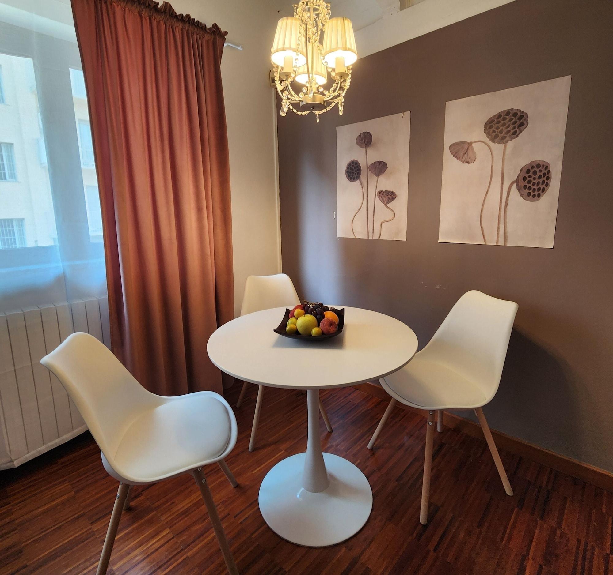 Varios Gaia Suites B&B