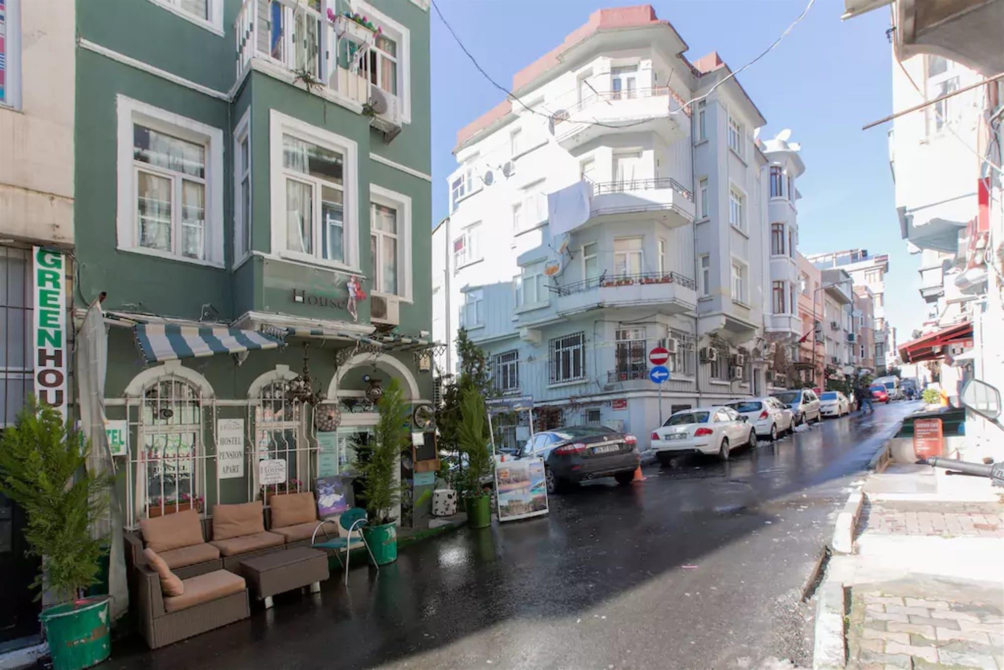 Varios Taksim Green House Hostel