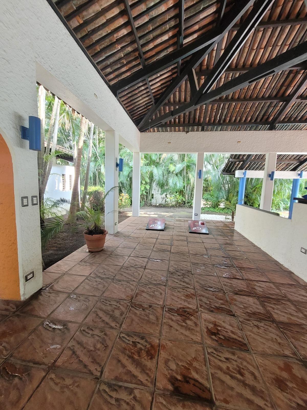 Vista Exterior Casa Blanca