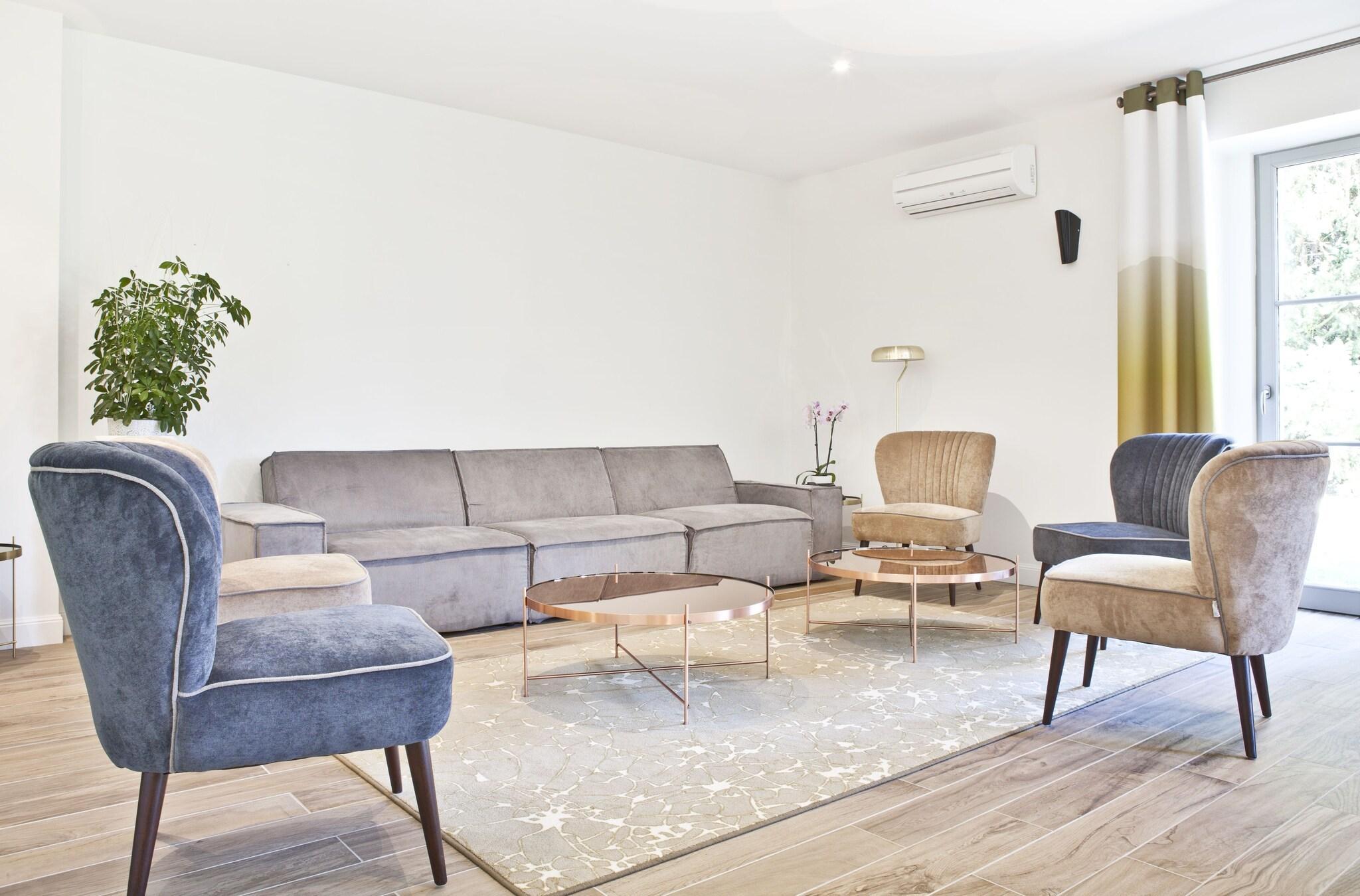 Vista Lobby Hotel Angoulême Le Saint Gelais