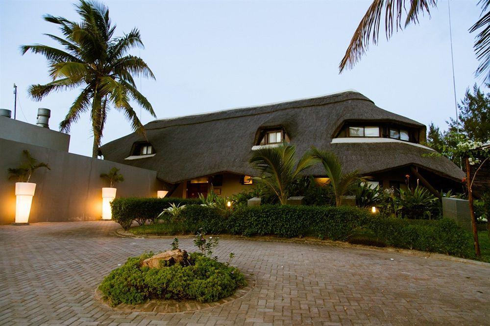 Vista Exterior Barra Beach Club