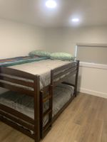 Alquiler Vacacional - Newly remodeled cottage with King beds, and A/C