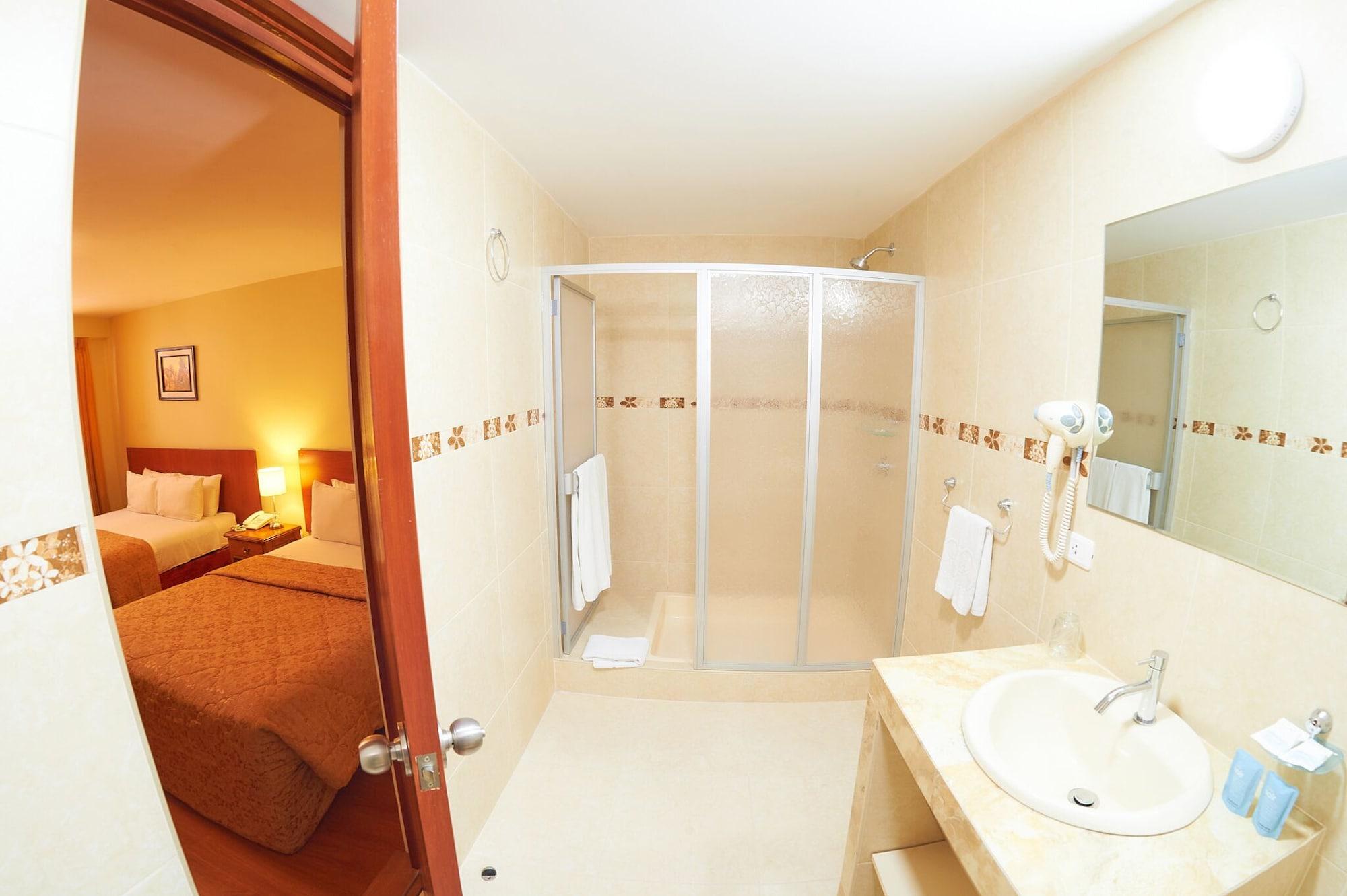 Equipamiento de Habitación Hotel Santa Rosa