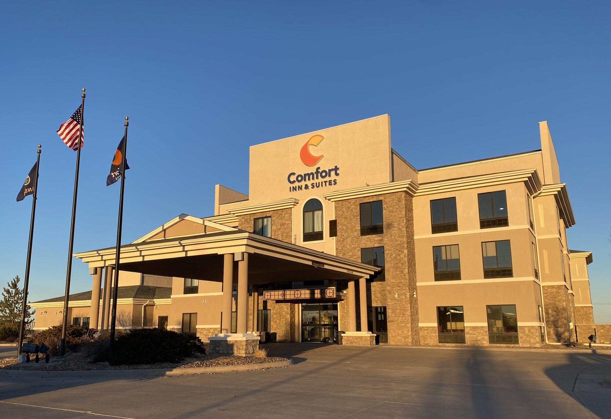 Vista Exterior Comfort Inn & Suites Goodland