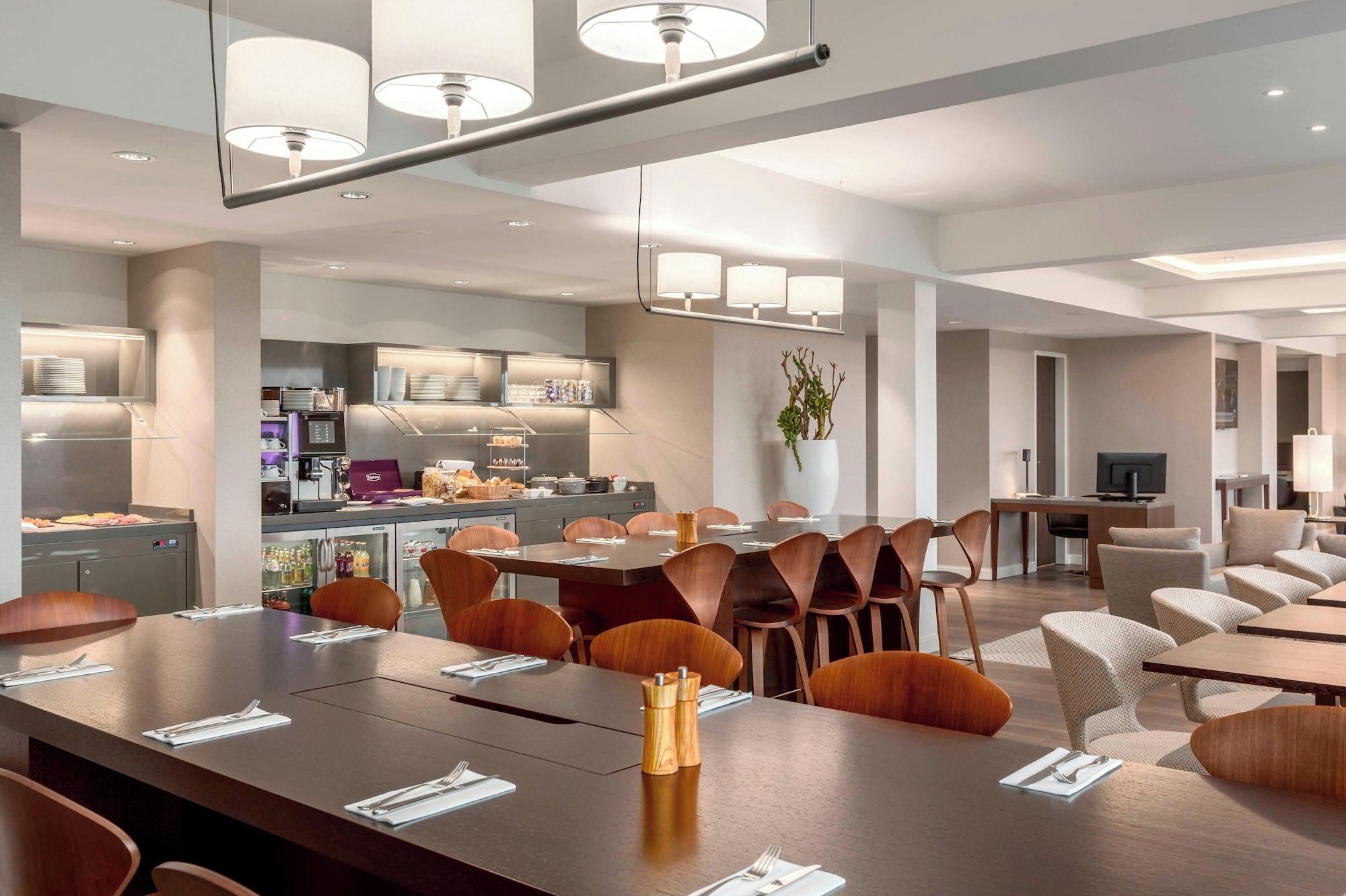 Bar/Salón The Hague Marriott Hotel