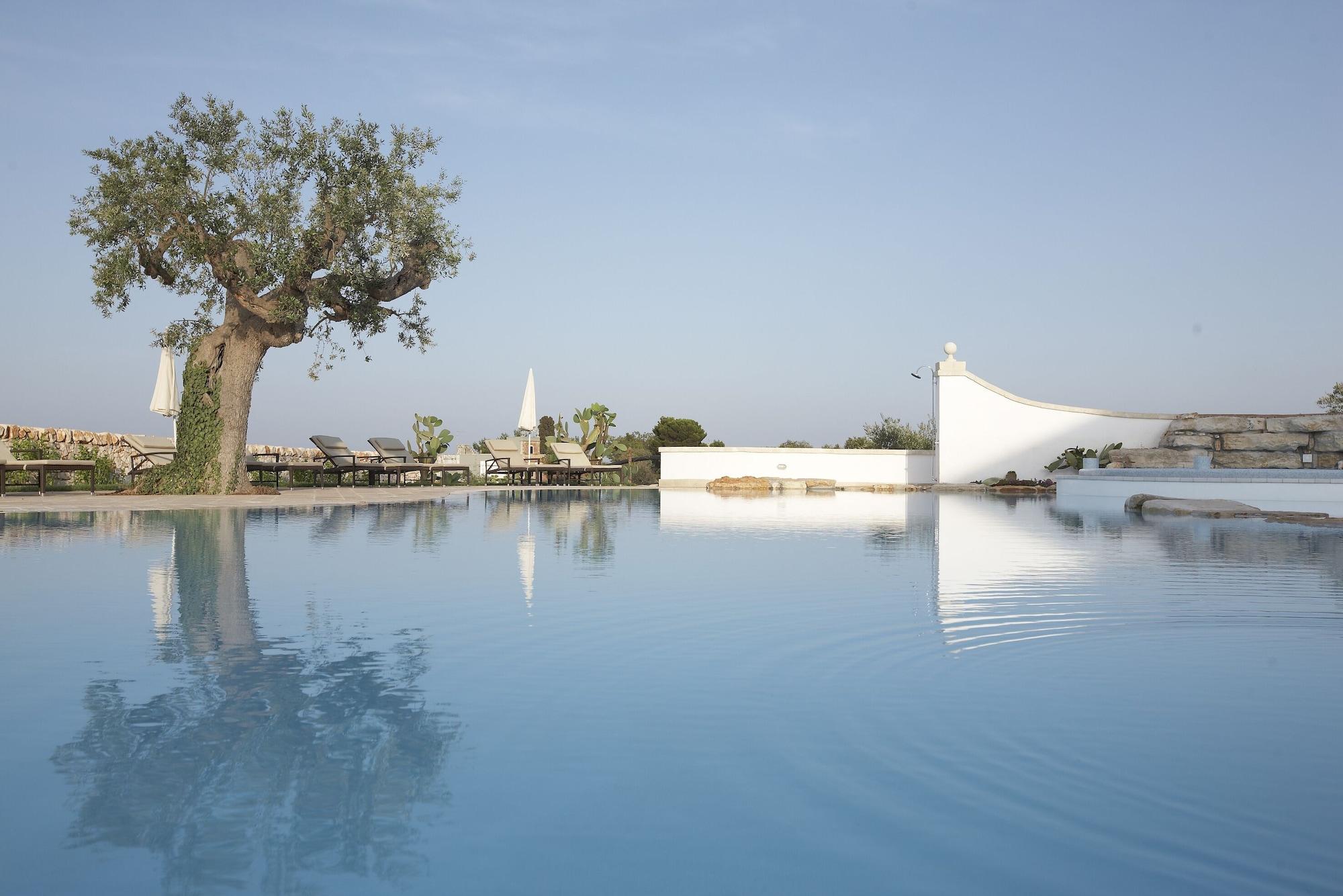 Vista Exterior Borgobianco Resort & Spa Polignano - MGallery Collection