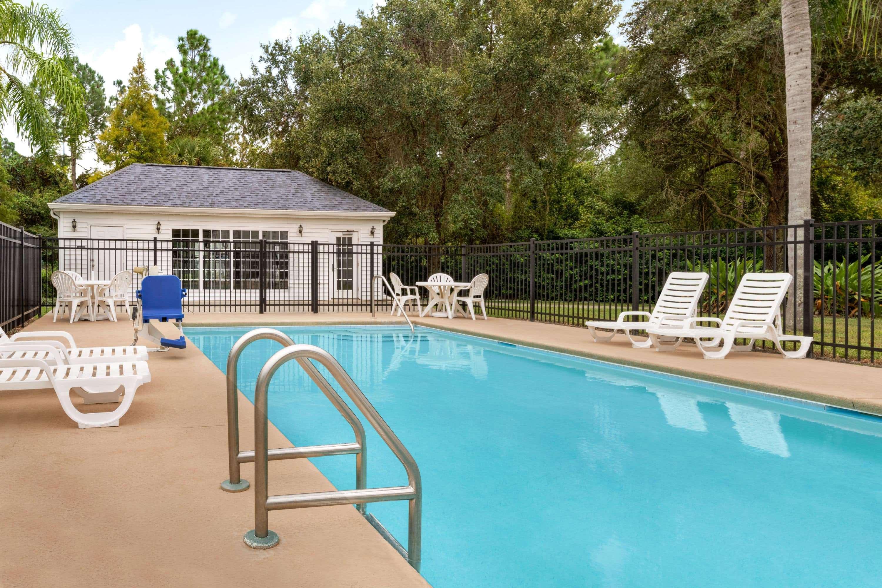 Vista Piscina Baymont by Wyndham Ormond Beach