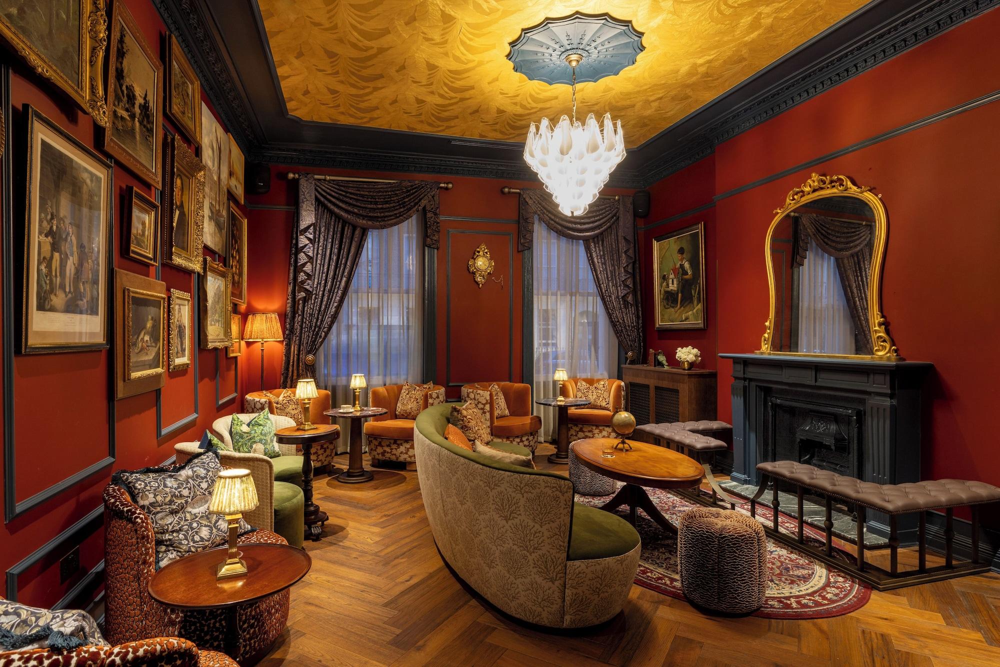 Vista Lobby Bertrand's Townhouse