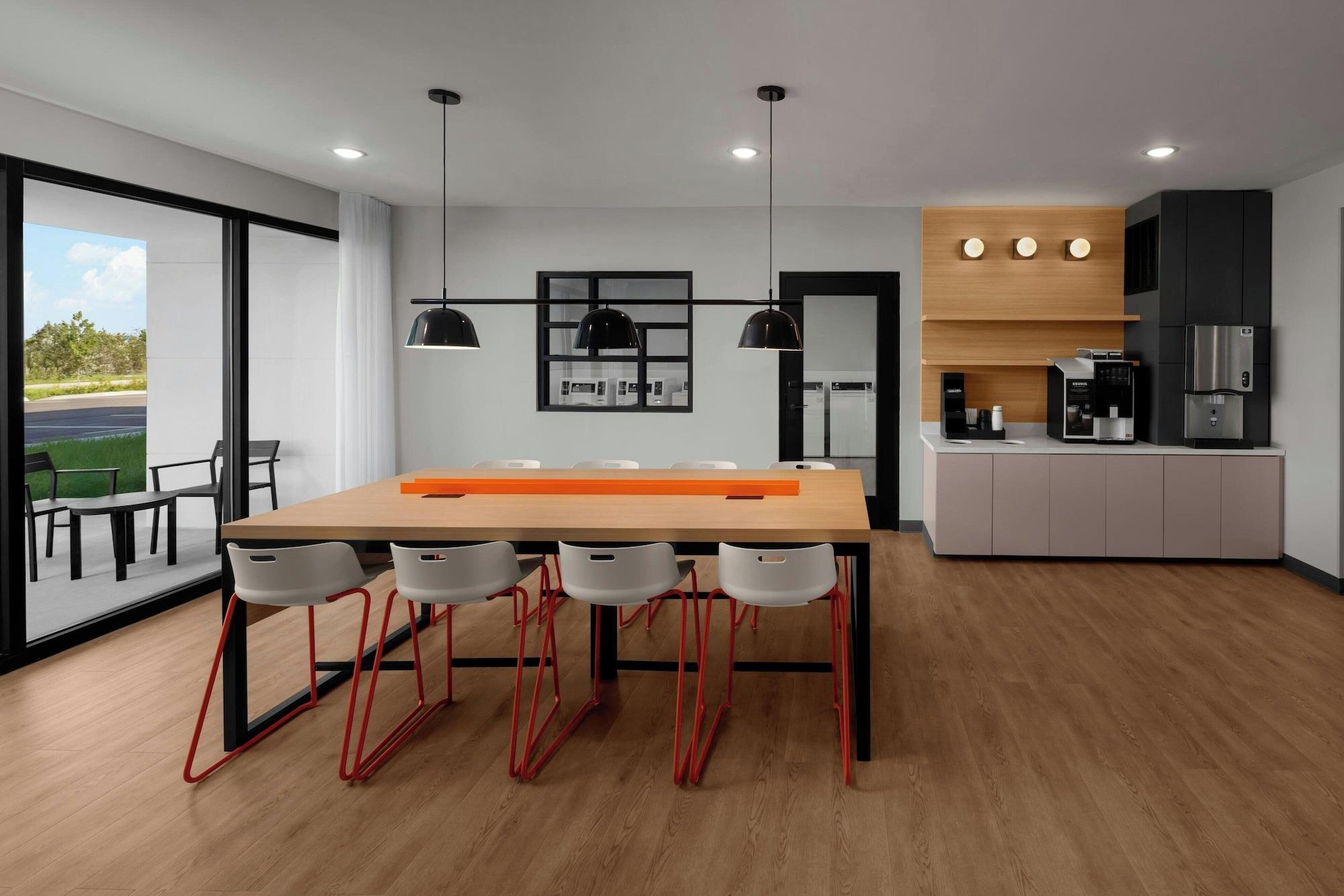 Restaurant StudioRes by Marriott Fort Myers Airport