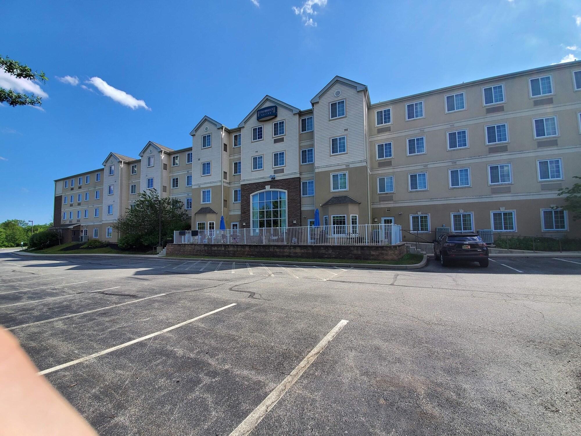 Vista Exterior Staybridge Suites Philadelphia Valley Forge 422 by IHG
