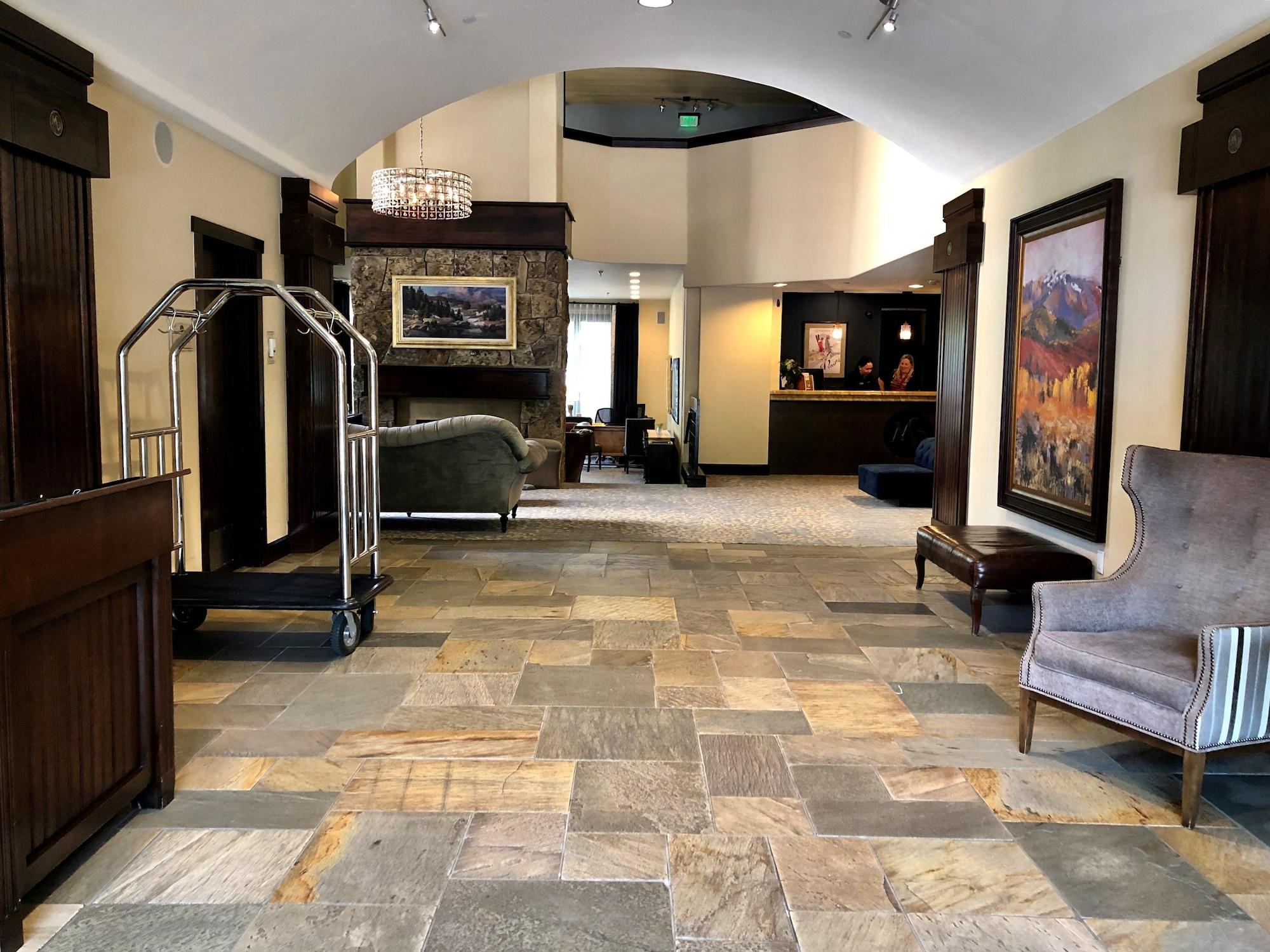 Vista Lobby Manor Vail Lodge