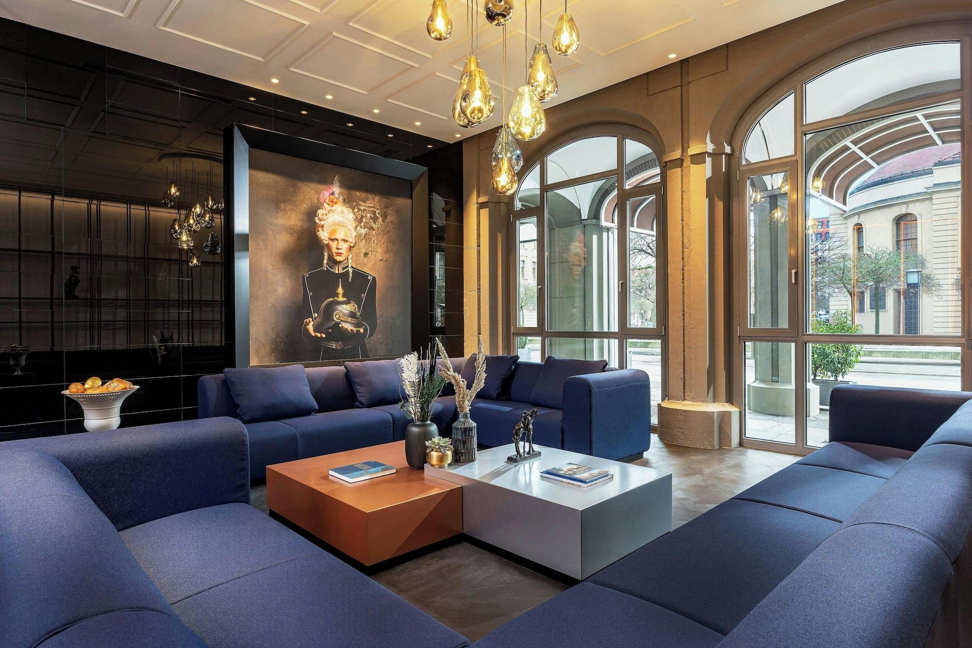 Vista Lobby Hotel Luc, Autograph Collection