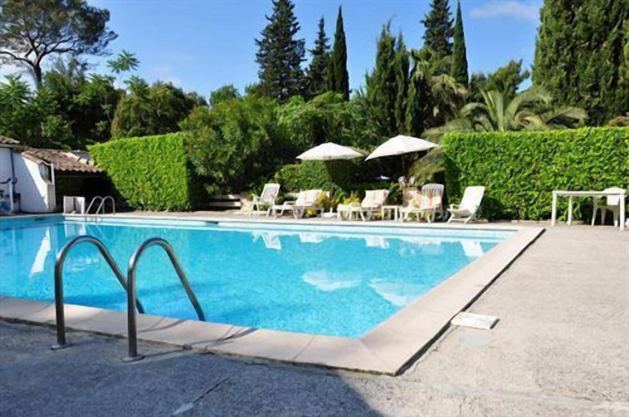 Vista Piscina Hôtel les Liserons de Mougins