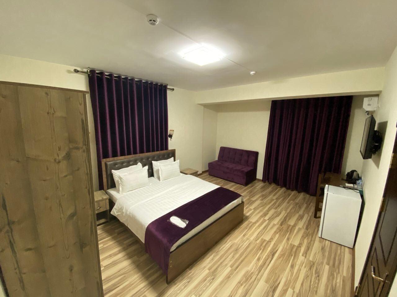 Set de Habitación Tourist INN Hotel