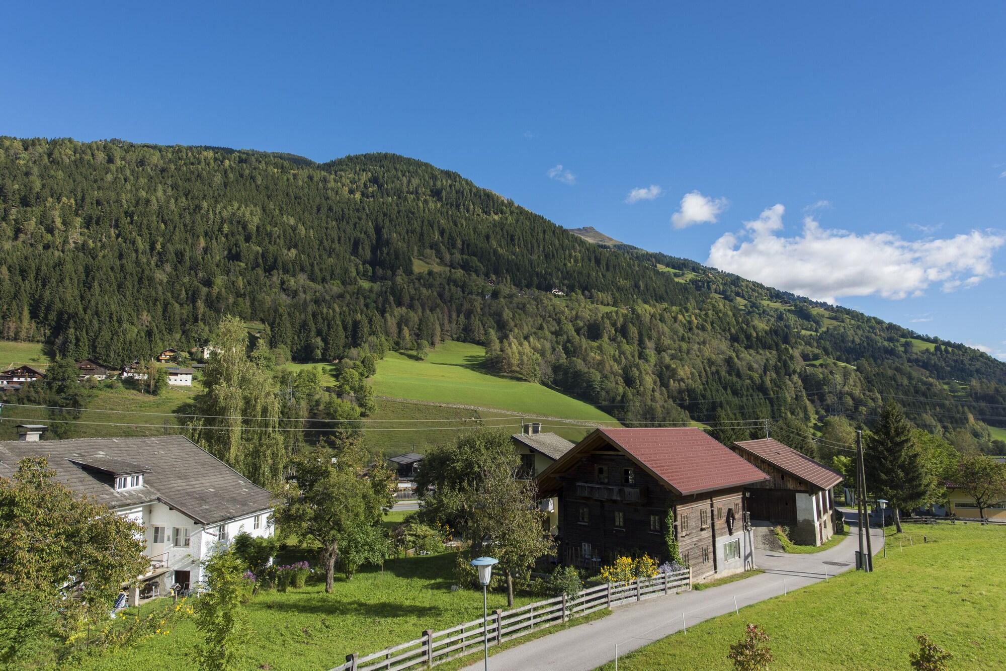 Vista Exterior Hotel Mölltalerhof