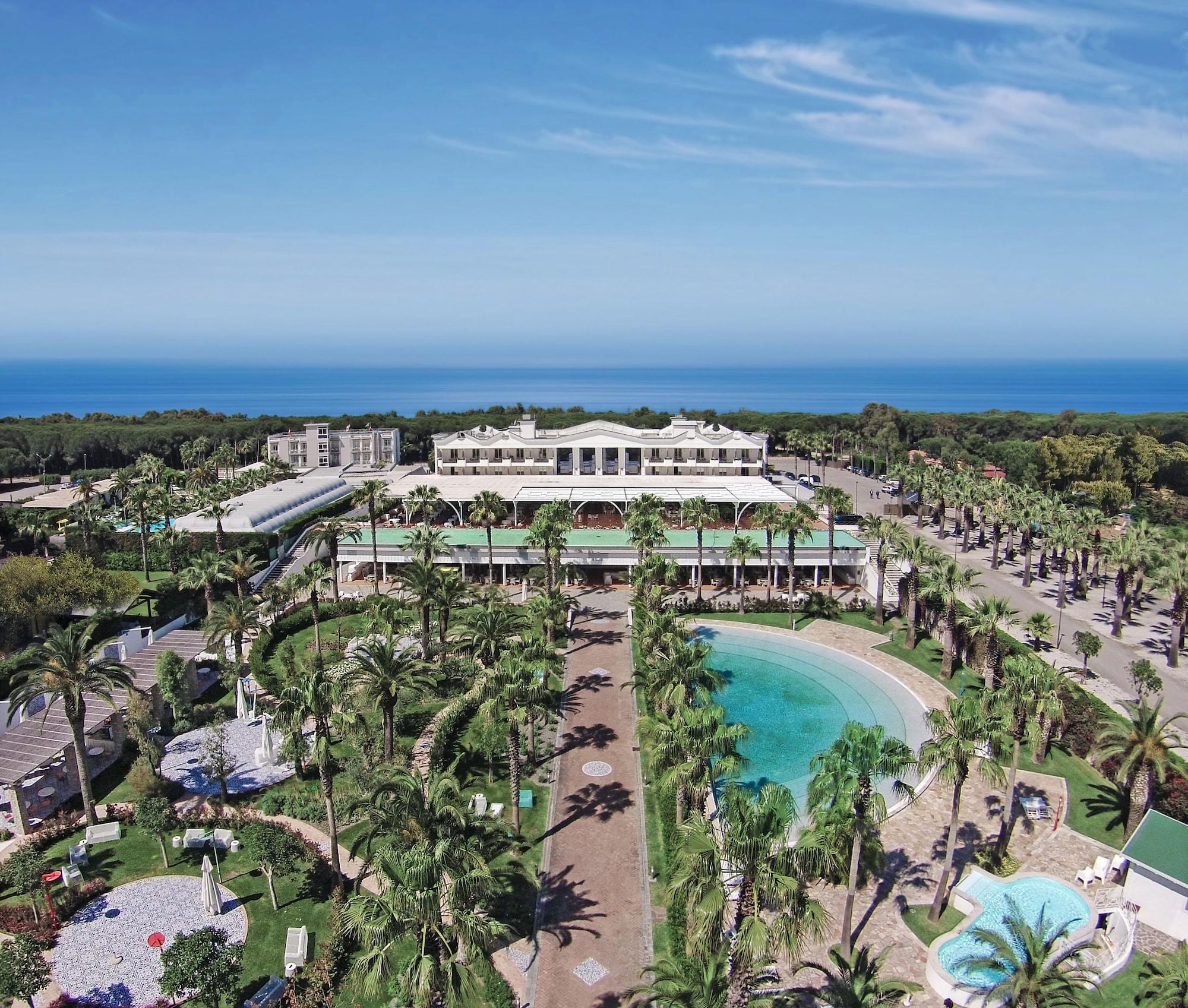 Vista Exterior Savoy Hotel & Spa