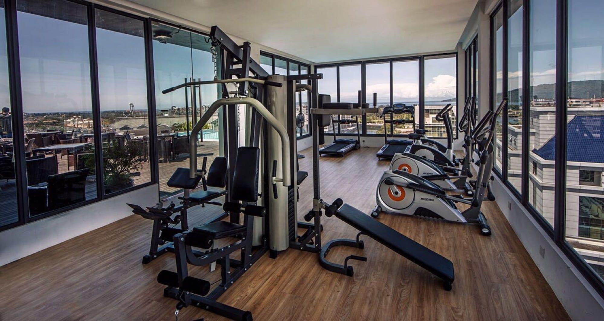 Gimnasio Sky Hotel Kota Kinabalu