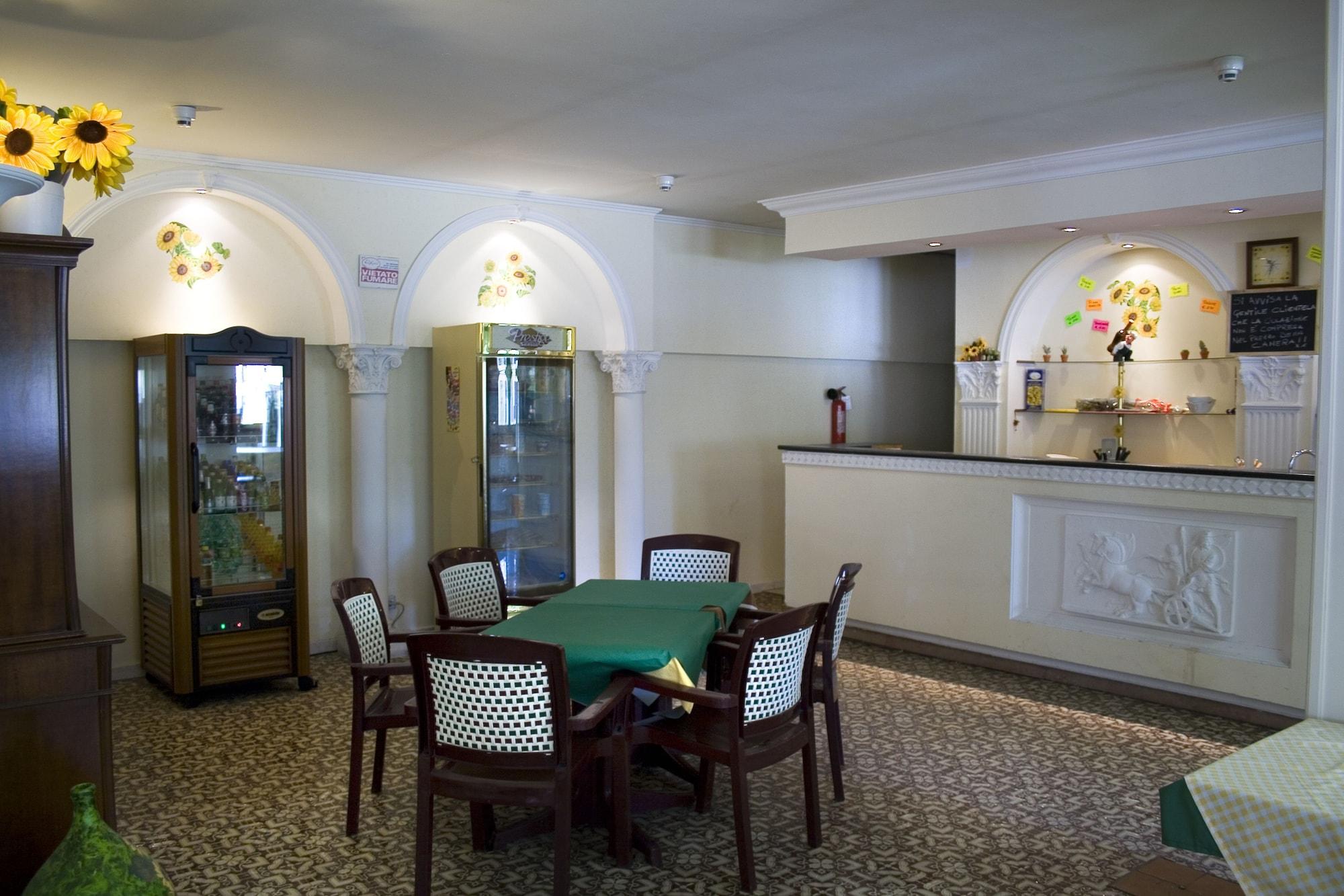 Bar/Salón Hotel Salaria