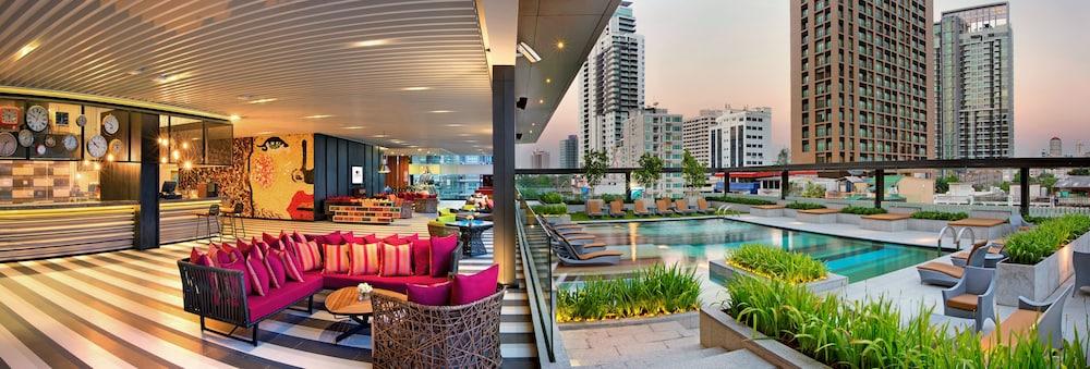 Bar/lounge DoubleTree by Hilton Sukhumvit Bangkok