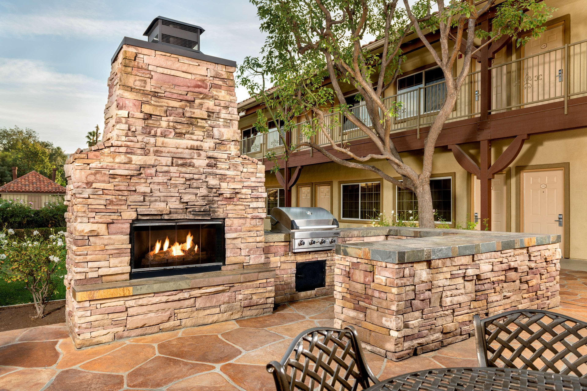 Vista Exterior Best Western Corona Hotel & Suites