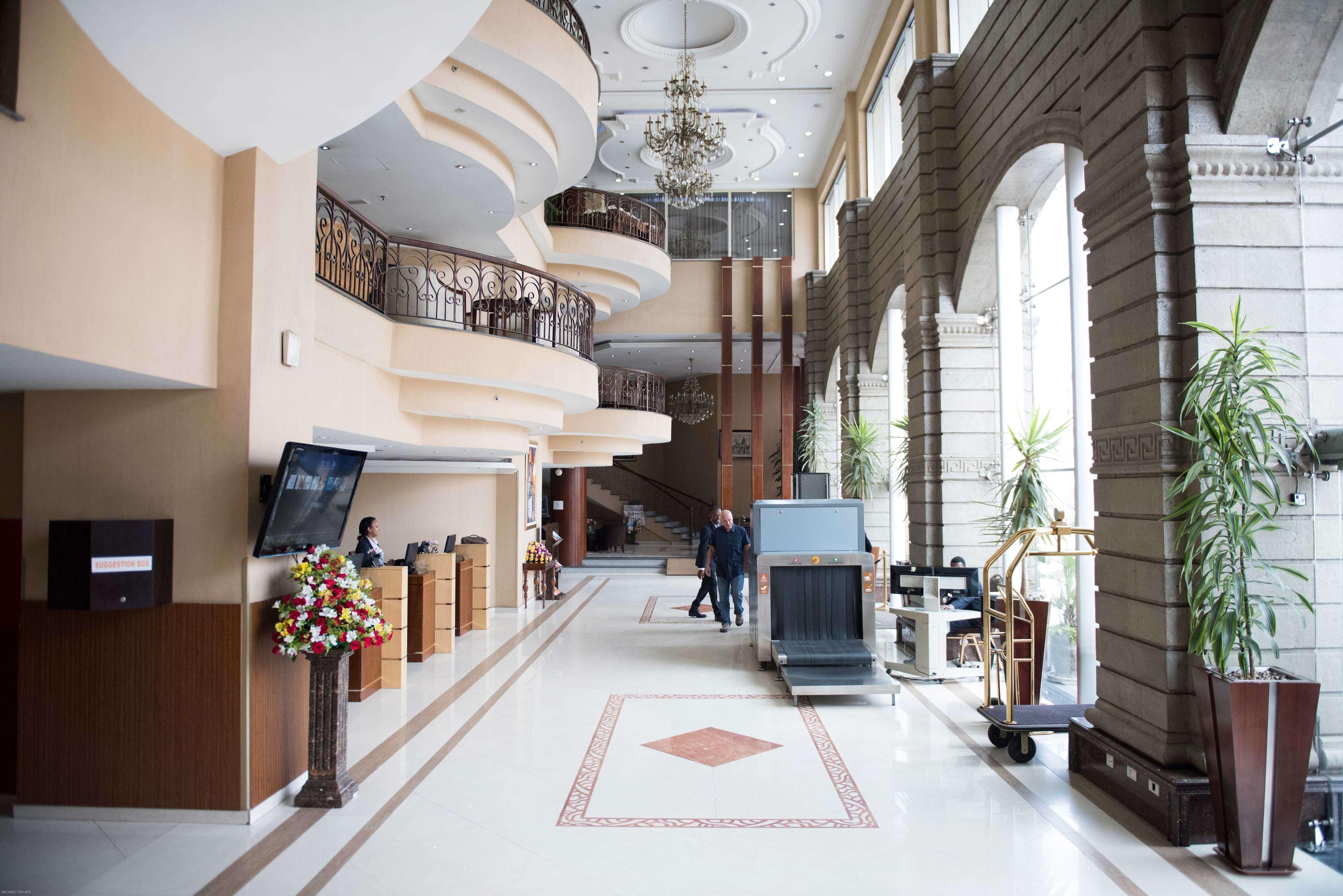 Vista Lobby Capital Hotel & Spa