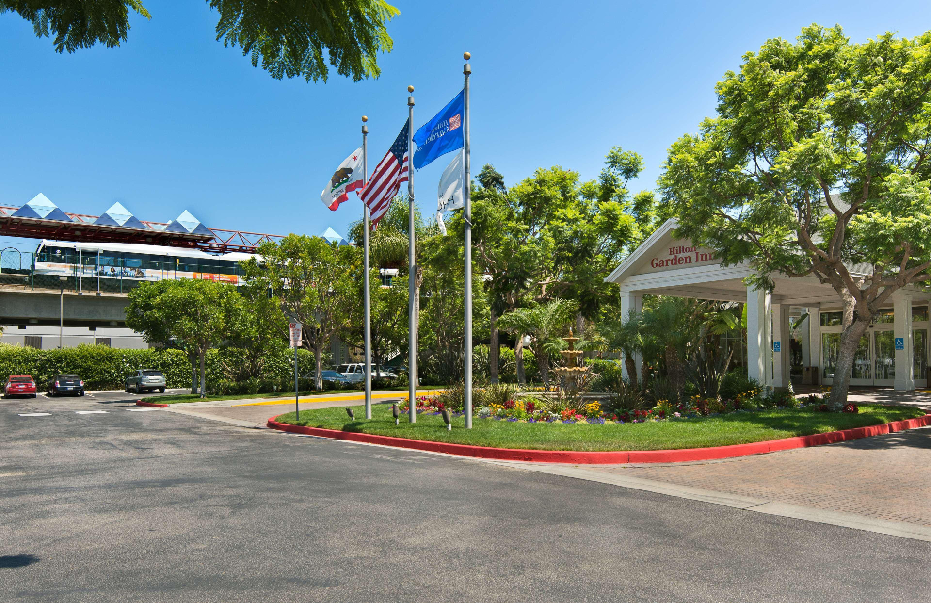 Vista Exterior Hilton Garden Inn LAX El Segundo