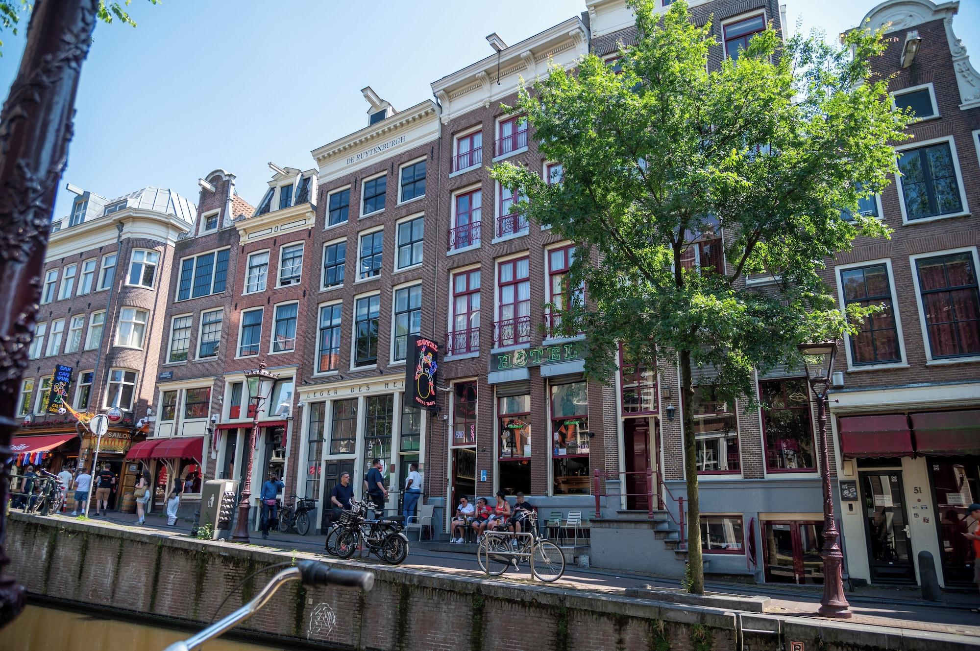 Vista Exterior Hotel & bar Royal taste Amsterdam