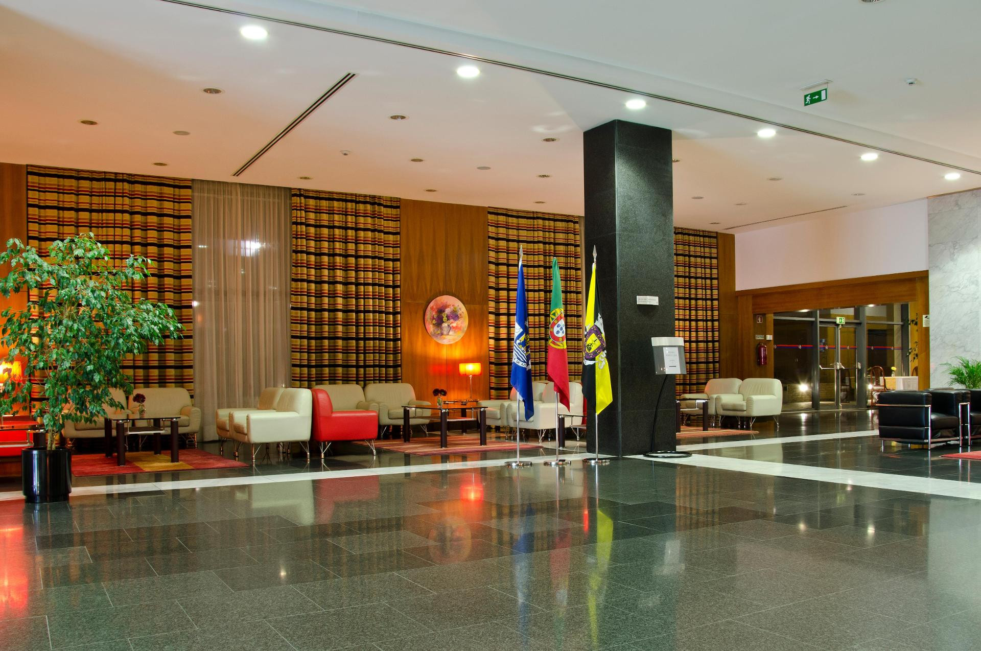 Vista Exterior VIP Executive Santa Iria Hotel