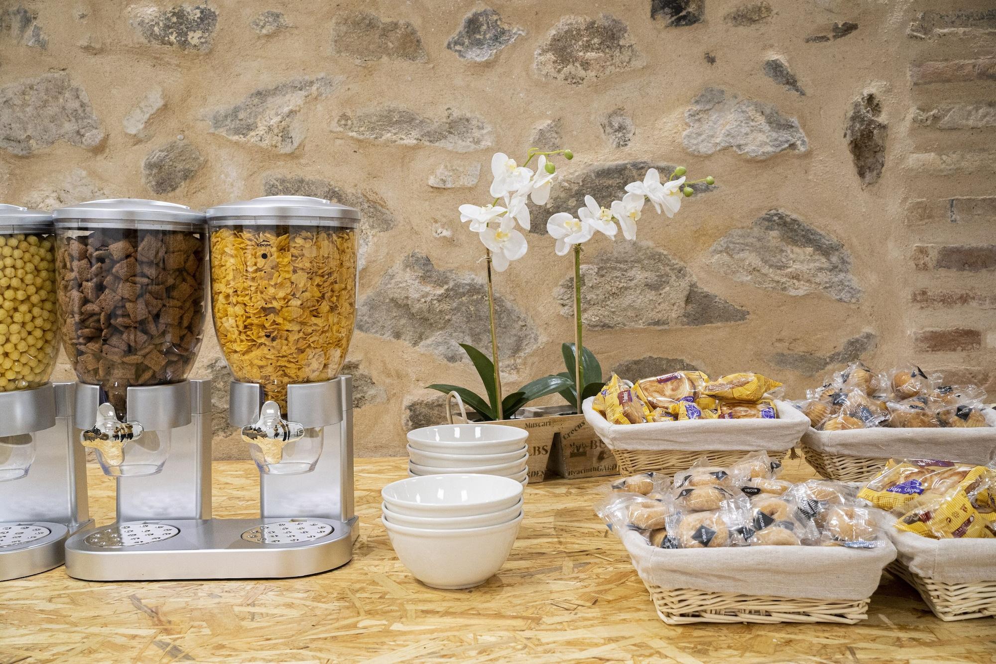 Restaurant Dobo | Hostal Azacanes