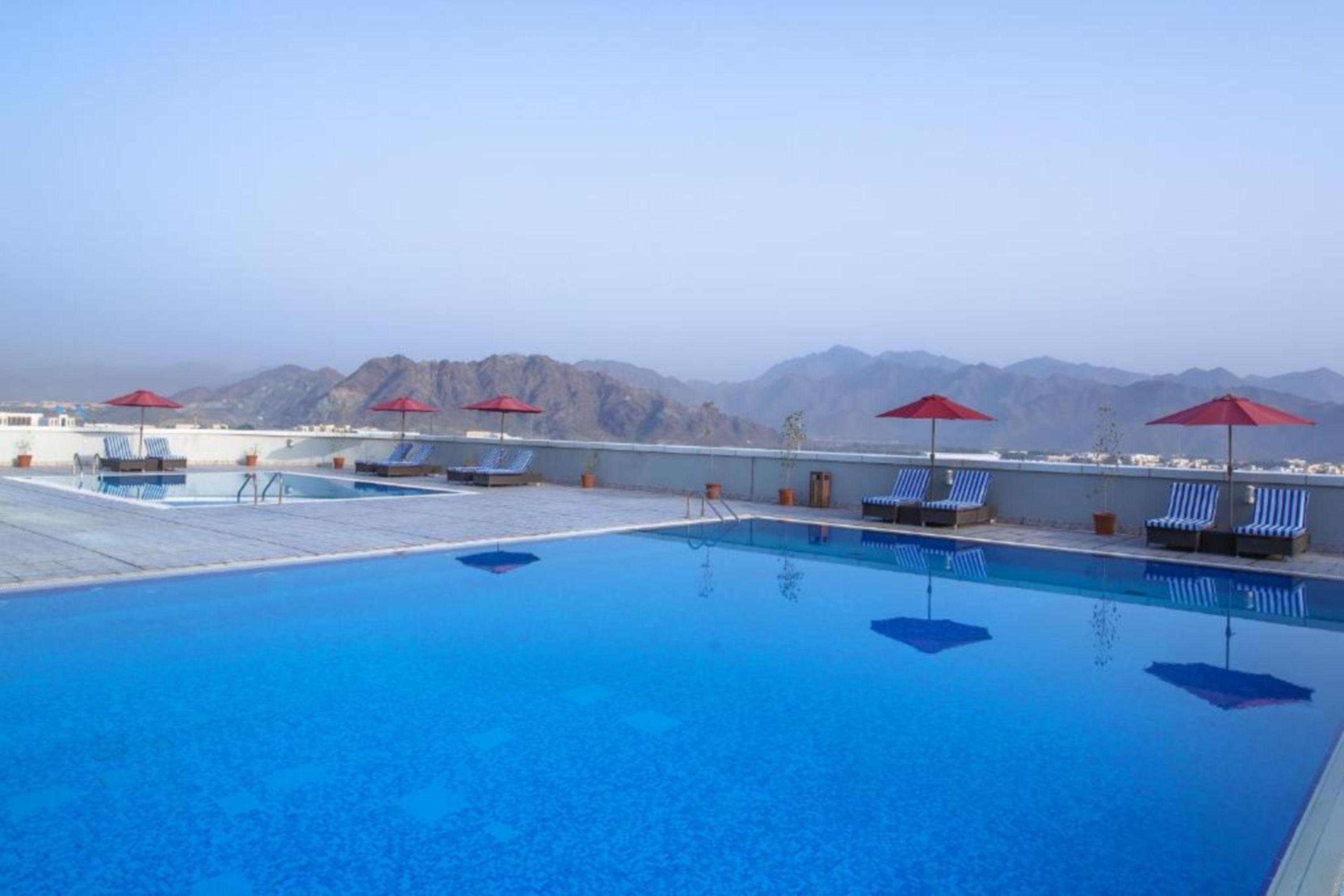 Vista Piscina Concorde Fujairah Hotel