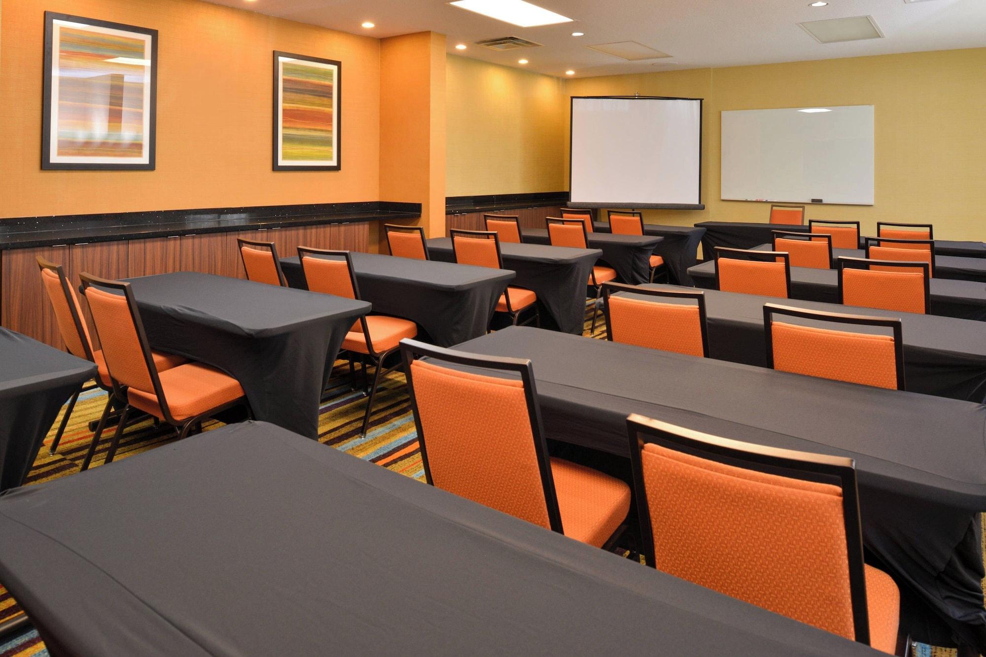 Sala de Reuniones Fairfield Inn By Marriott Orlando Airport