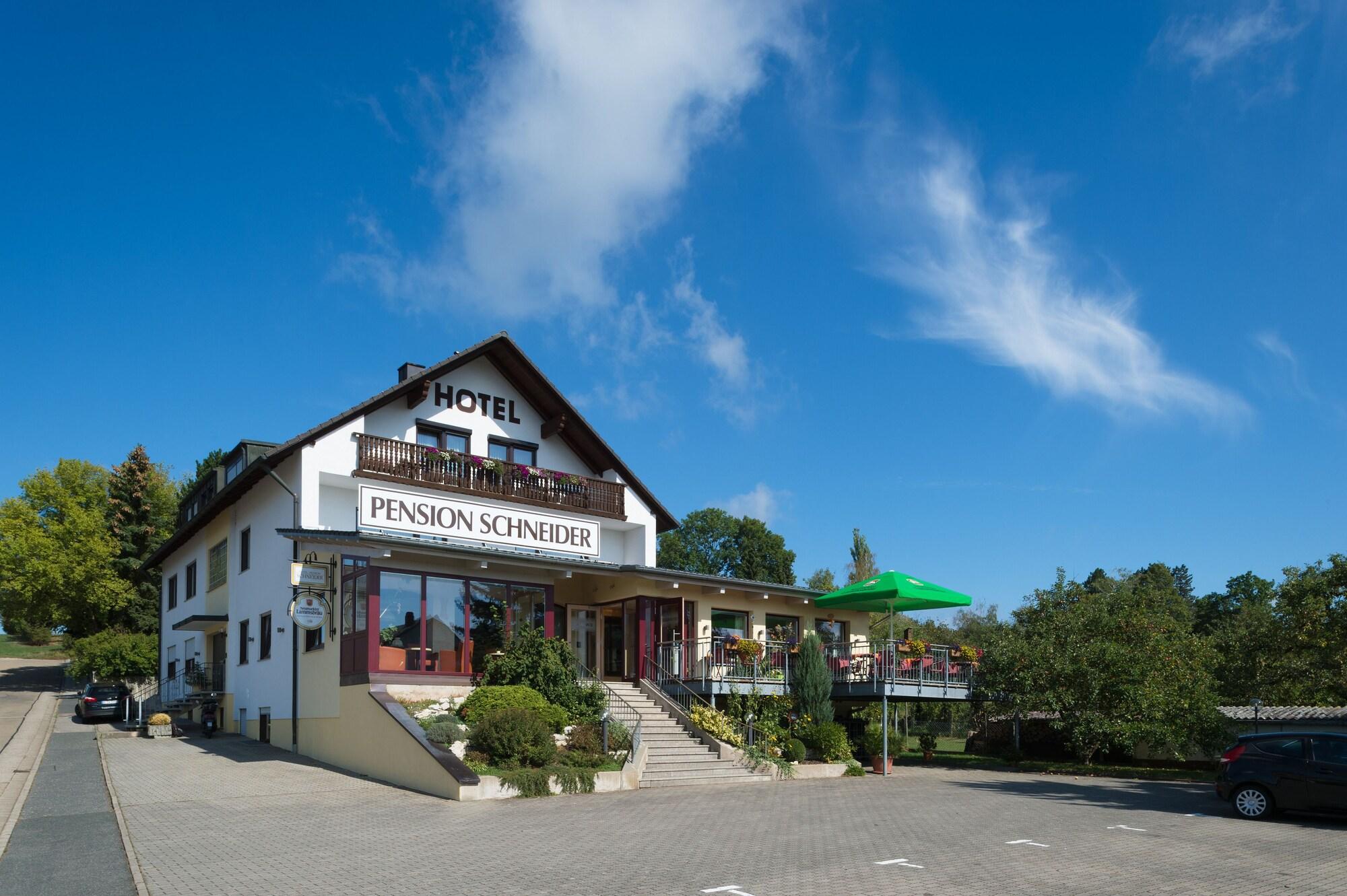 Varios Hotel Schneider