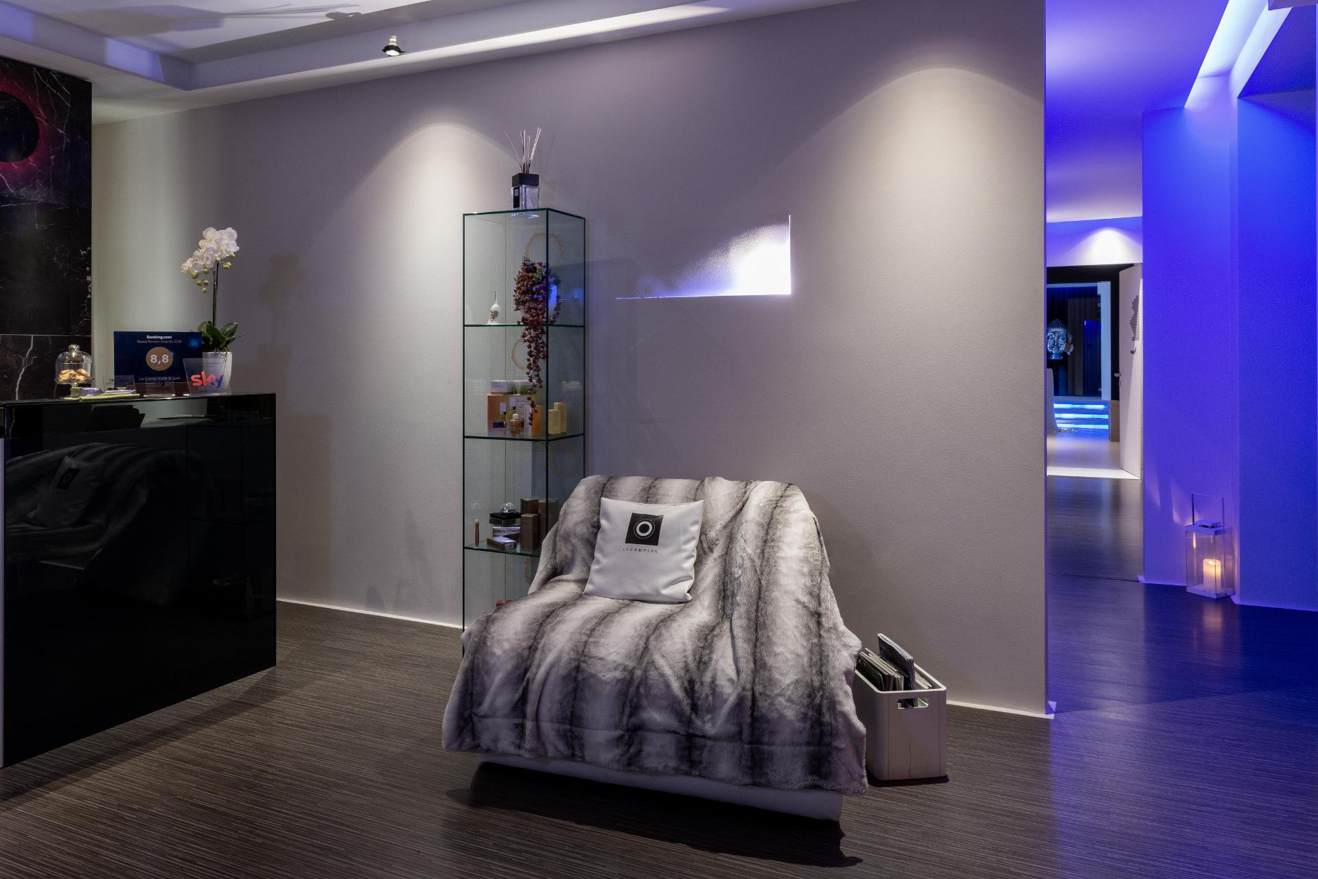 Vista Lobby Le Camp Suite & SPA