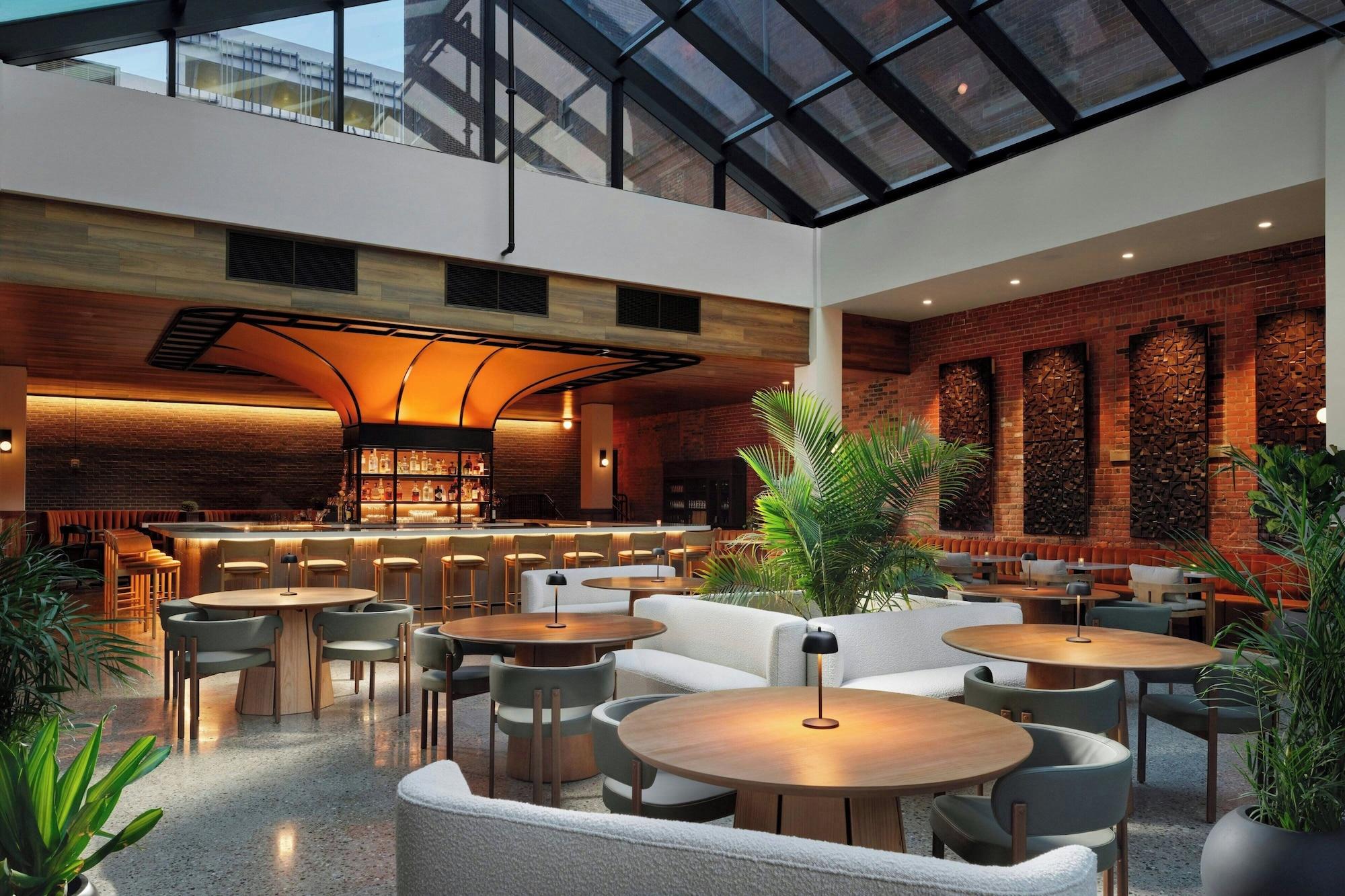 Restaurant AC Hotel by Marriott Detroit at the Bonstelle