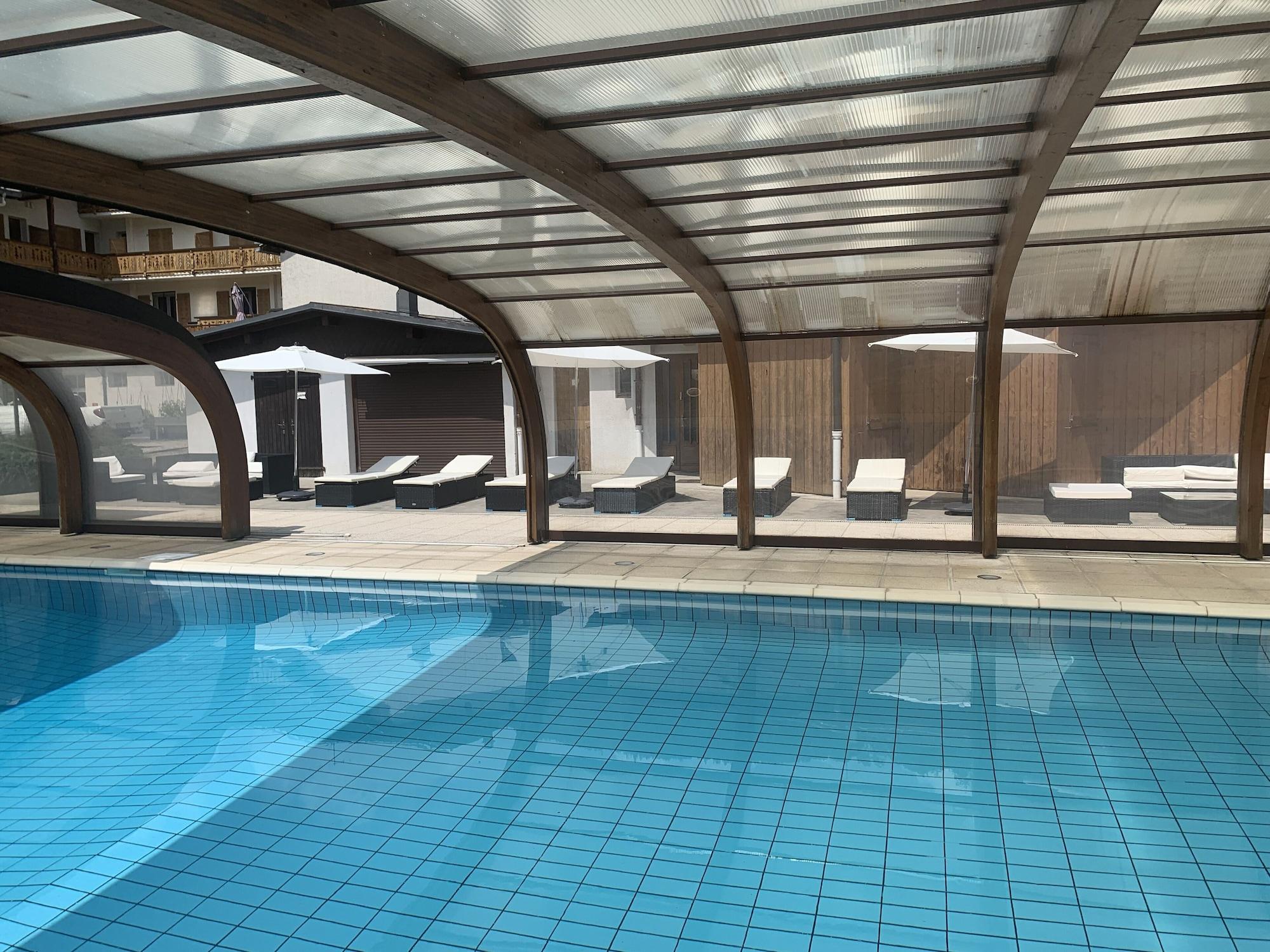 Vista Piscina Hôtel les Glaciers