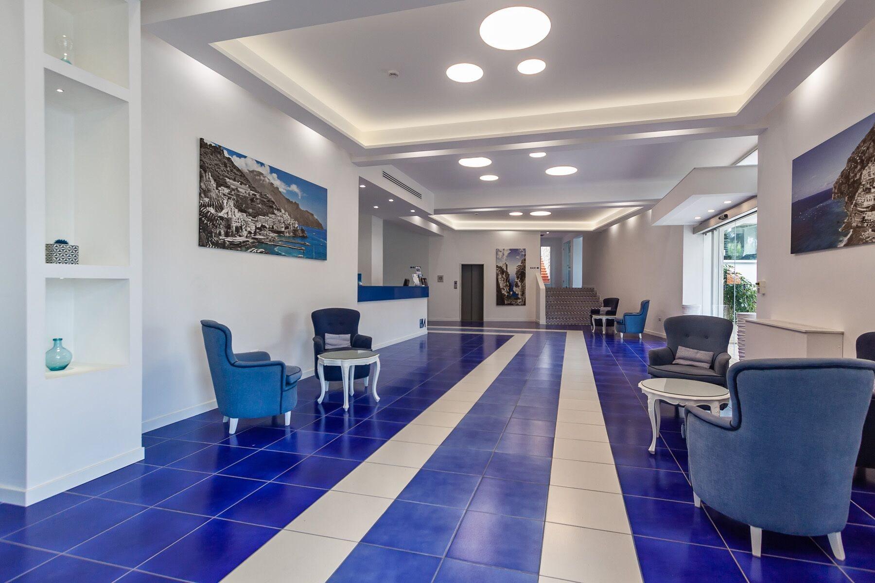 Vista Lobby Metropole