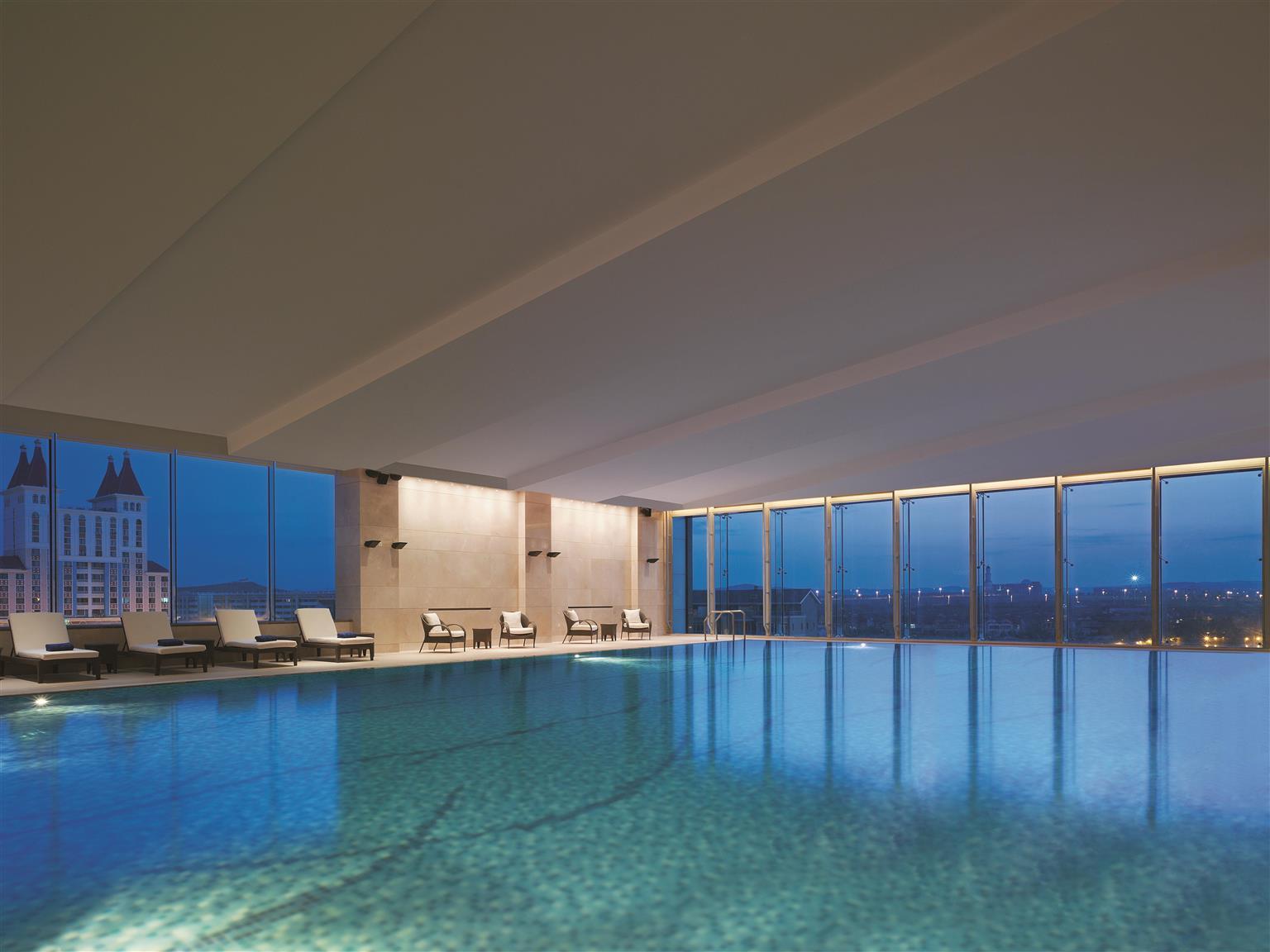 Vista Piscina Shangri-La Hotel Manzhouli