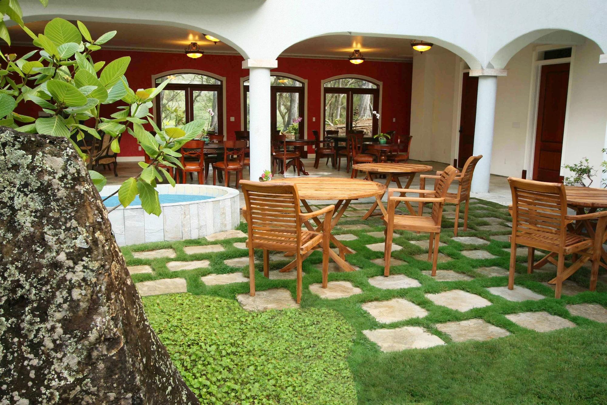 Restaurant Hawaii Island Retreat