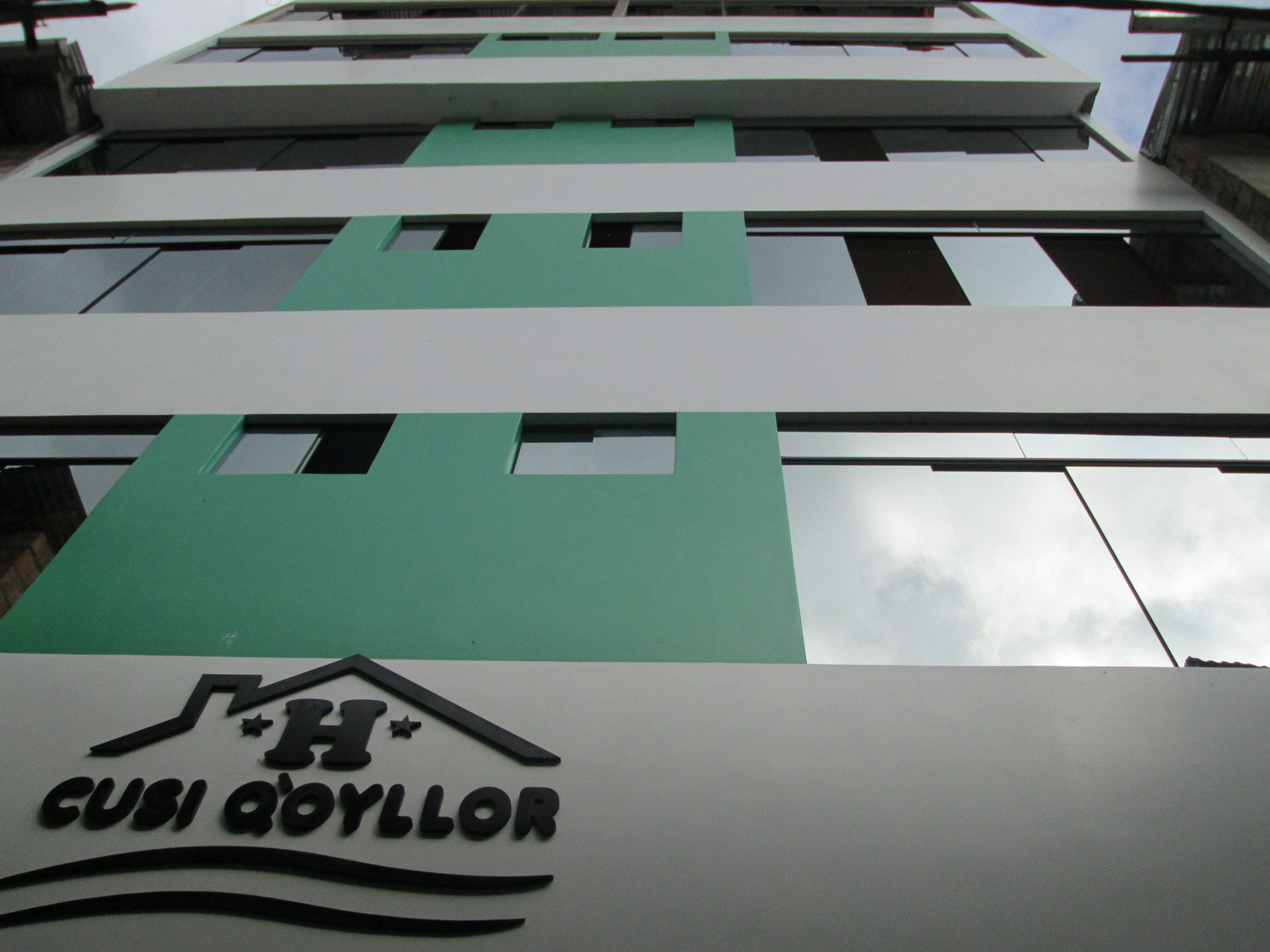 Vista Exterior Hostal Cusi Qoyllor