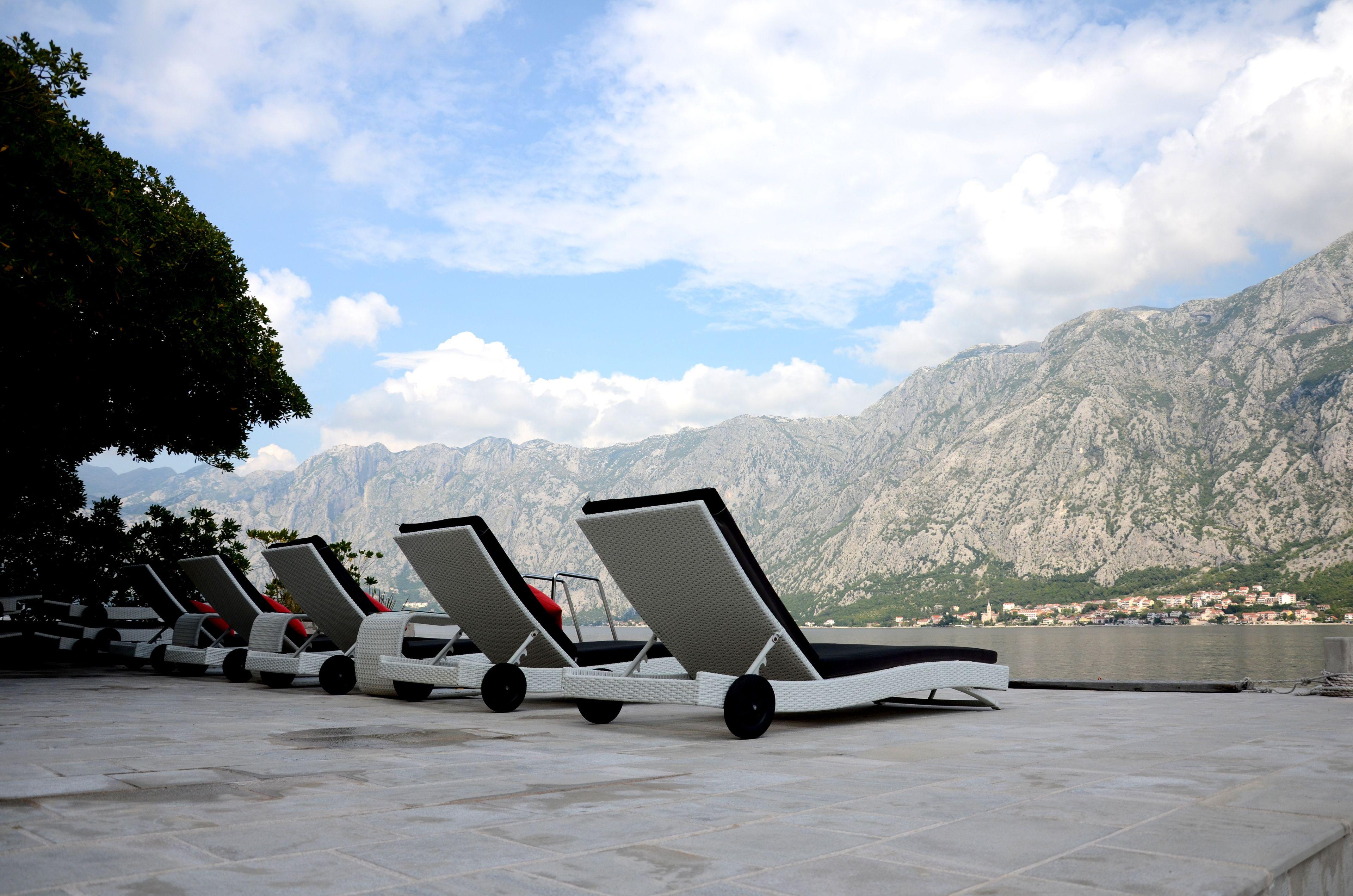 Varios Galathea Hotel